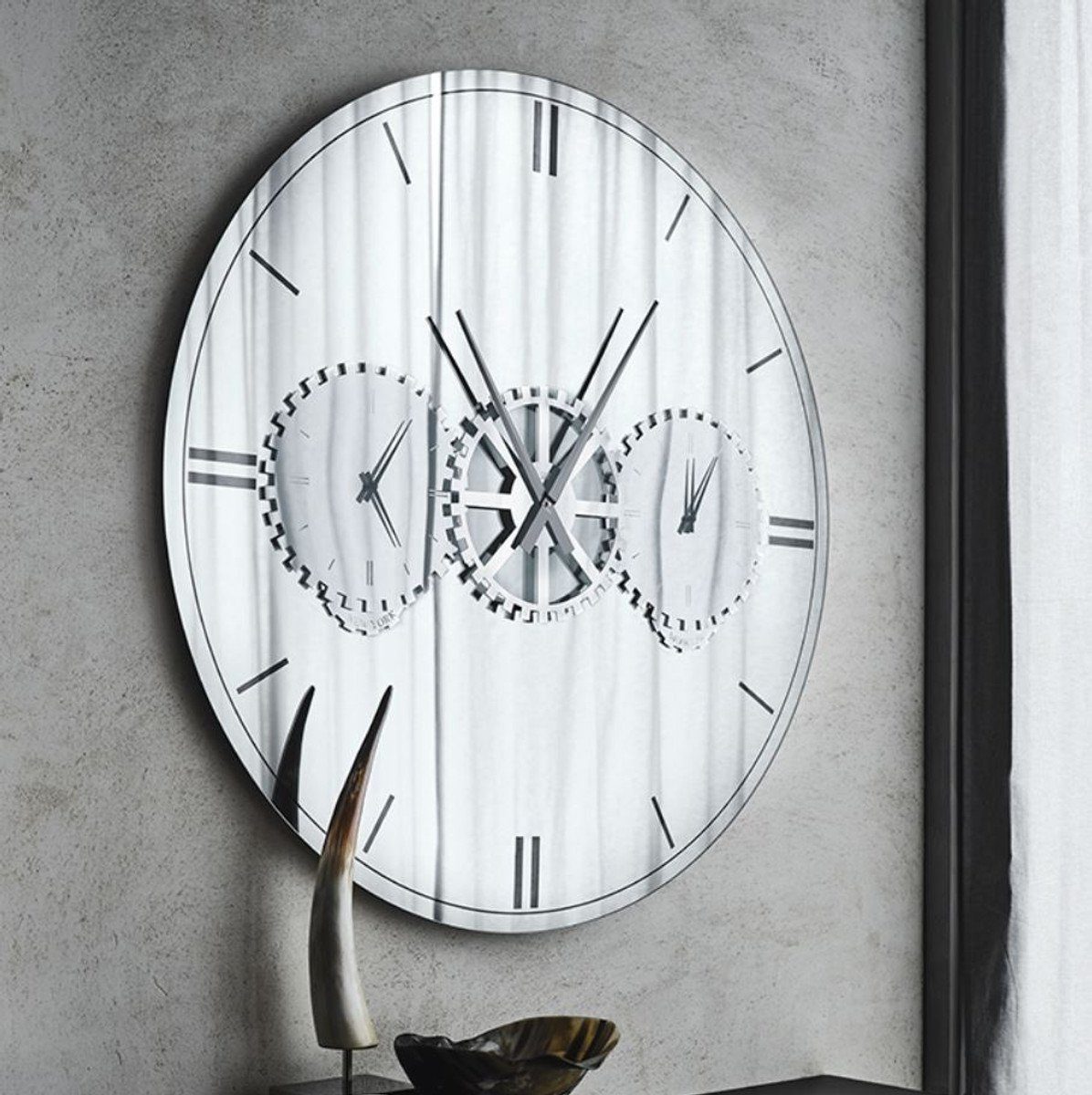 Casa Padrino Wandspiegel Luxus Wandspiegel / Wanduhr Silber Ø 120 cm - Elegante runde verspiegelte Wanduhr - Wohnzimmer Möbel - Luxus Qualität