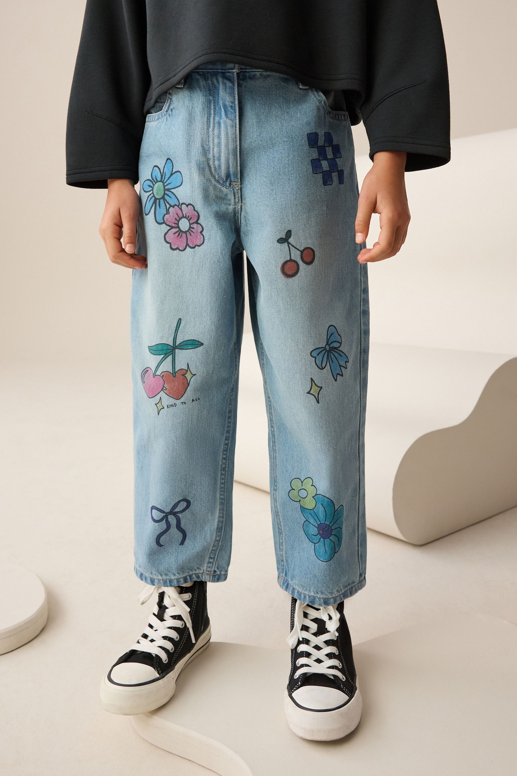 Gerade Jeans Jeans mit Doodle-Print