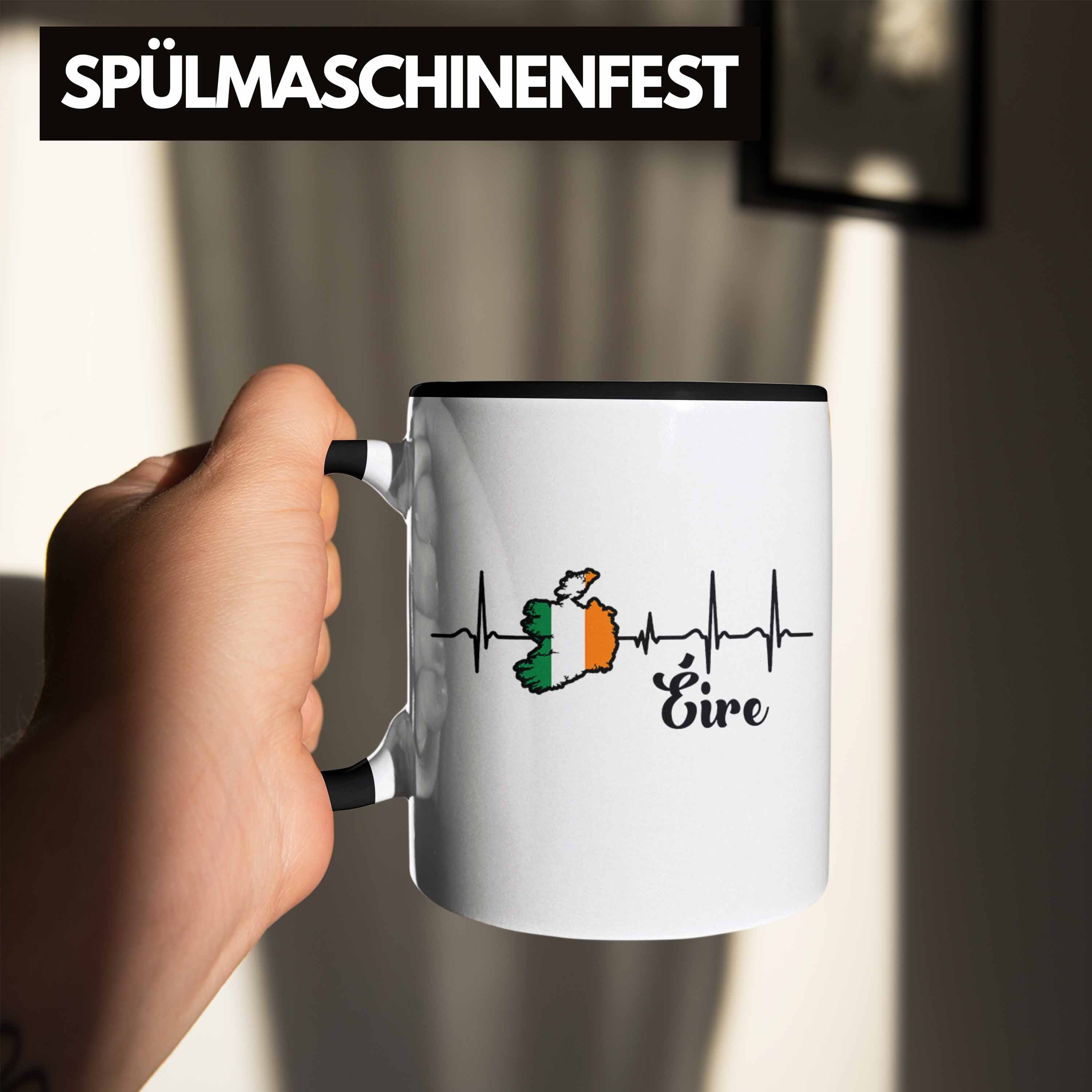 Trendation Irland Geschenk Tasse Tasse Irland-Fans Schwarz "Herzschlag für Eire"