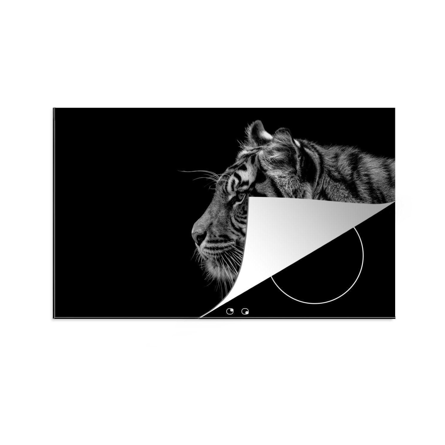 MuchoWow Herdblende-/Abdeckplatte Tiger auf schwarzem Hintergrund in schwarz und weiß, Vinyl, (1 tlg), 83x51 cm, Ceranfeldabdeckung, Arbeitsplatte für küche