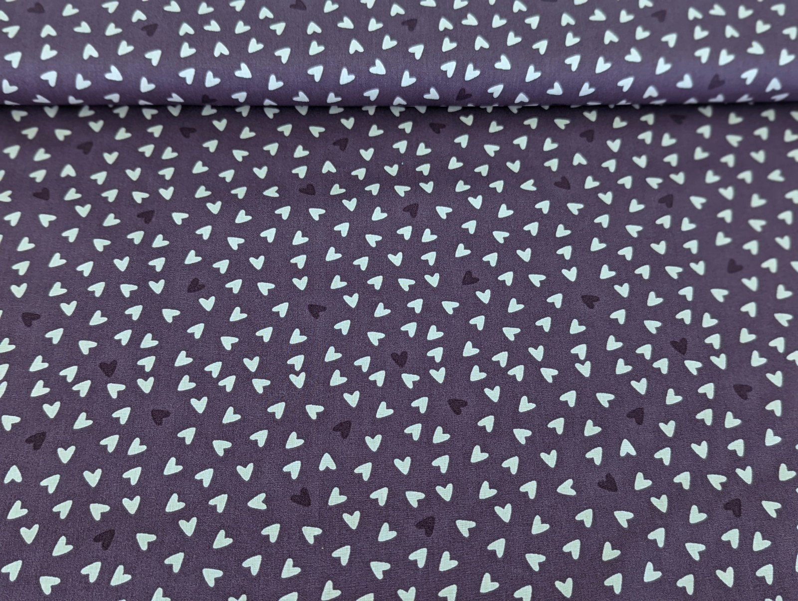 Thumbnail - Stoff Baumwollstoff Poplin Sweet Herzen auf Lila Stoff Meterware