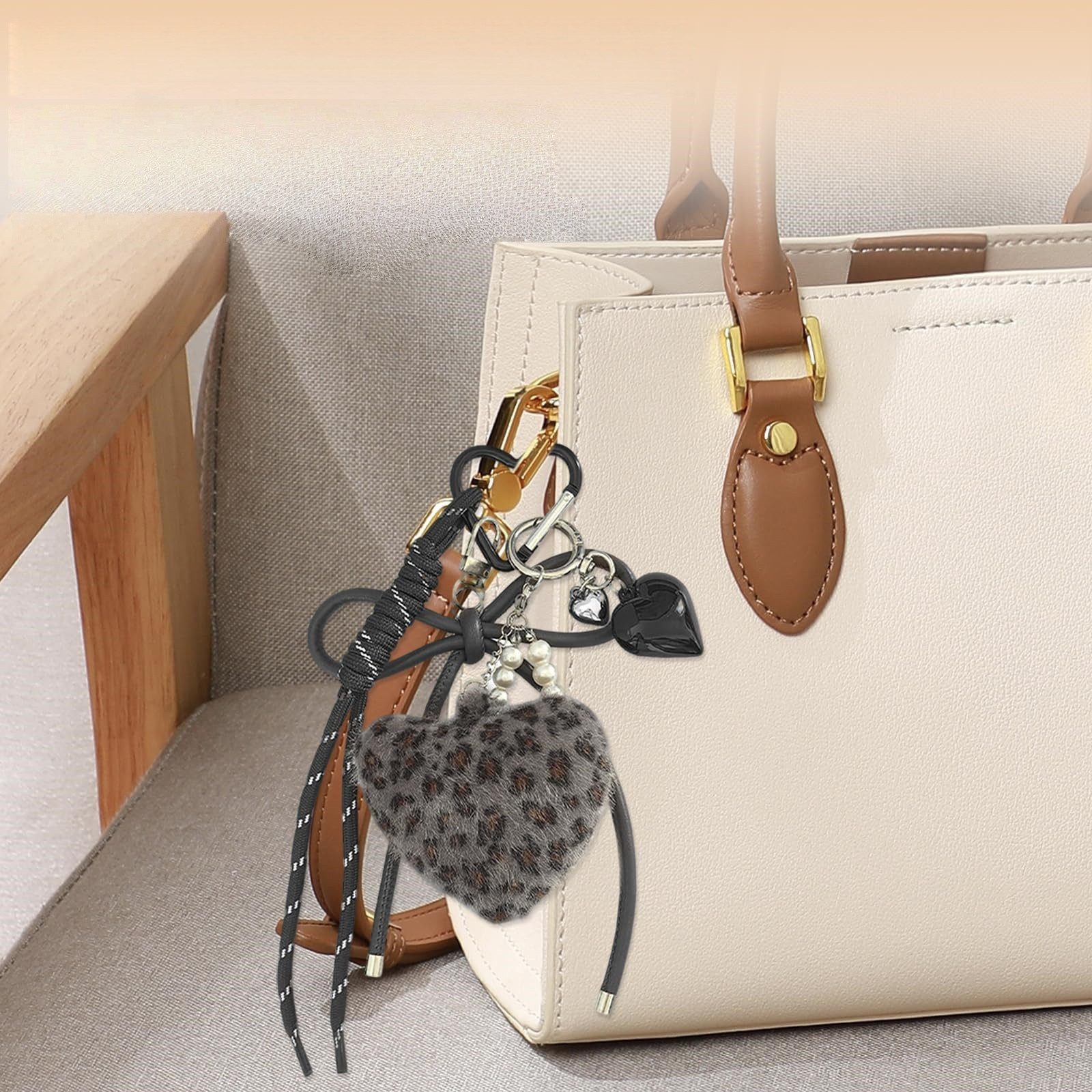 FOUORTUNATE-BEE Schlüsselanhänger Schlüsselanhänger Damen Plüsch Leopard Taschenanhänger weich, Für Tasche Rucksack Autoschlüssel Geschenk Mode Accessoire – Bild 5 von 5