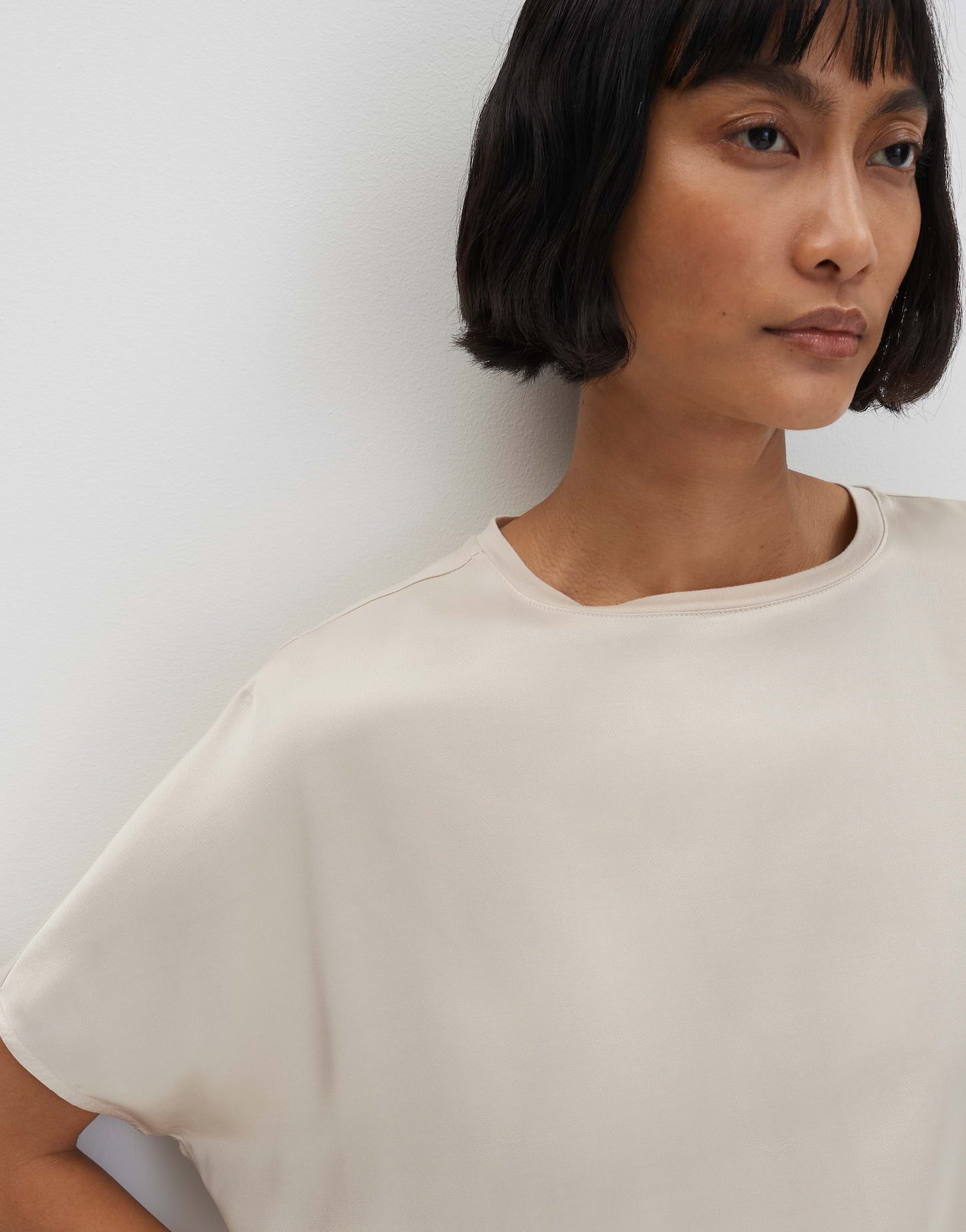 someday Kurzarmshirt Oversized Jerseyshirt im Materialmix Überschnittene Schultern für klare Silhouette – Bild 4 von 5