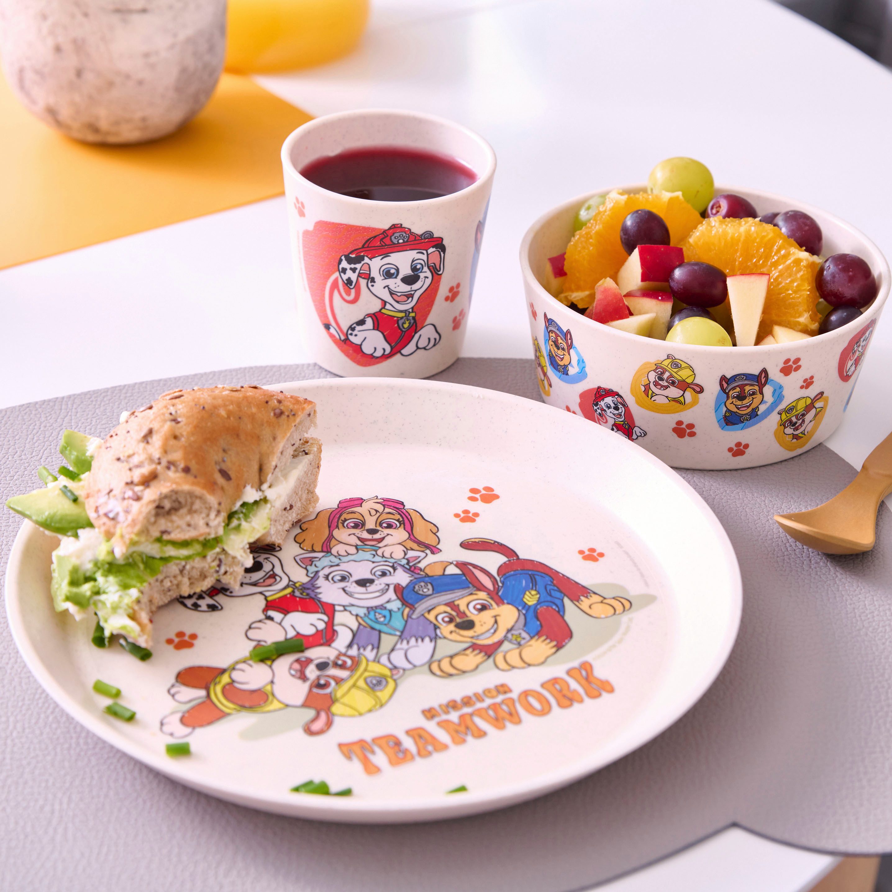 KOZIOL Kindergeschirr-Set Kleiner Teller + Schale + Becher CONNECT GROW PAW PATROL (3-tlg), 1 Personen, Kunststoff, 100% melaminfrei & recycelbar, CO² neutral in Deutschland produziert!