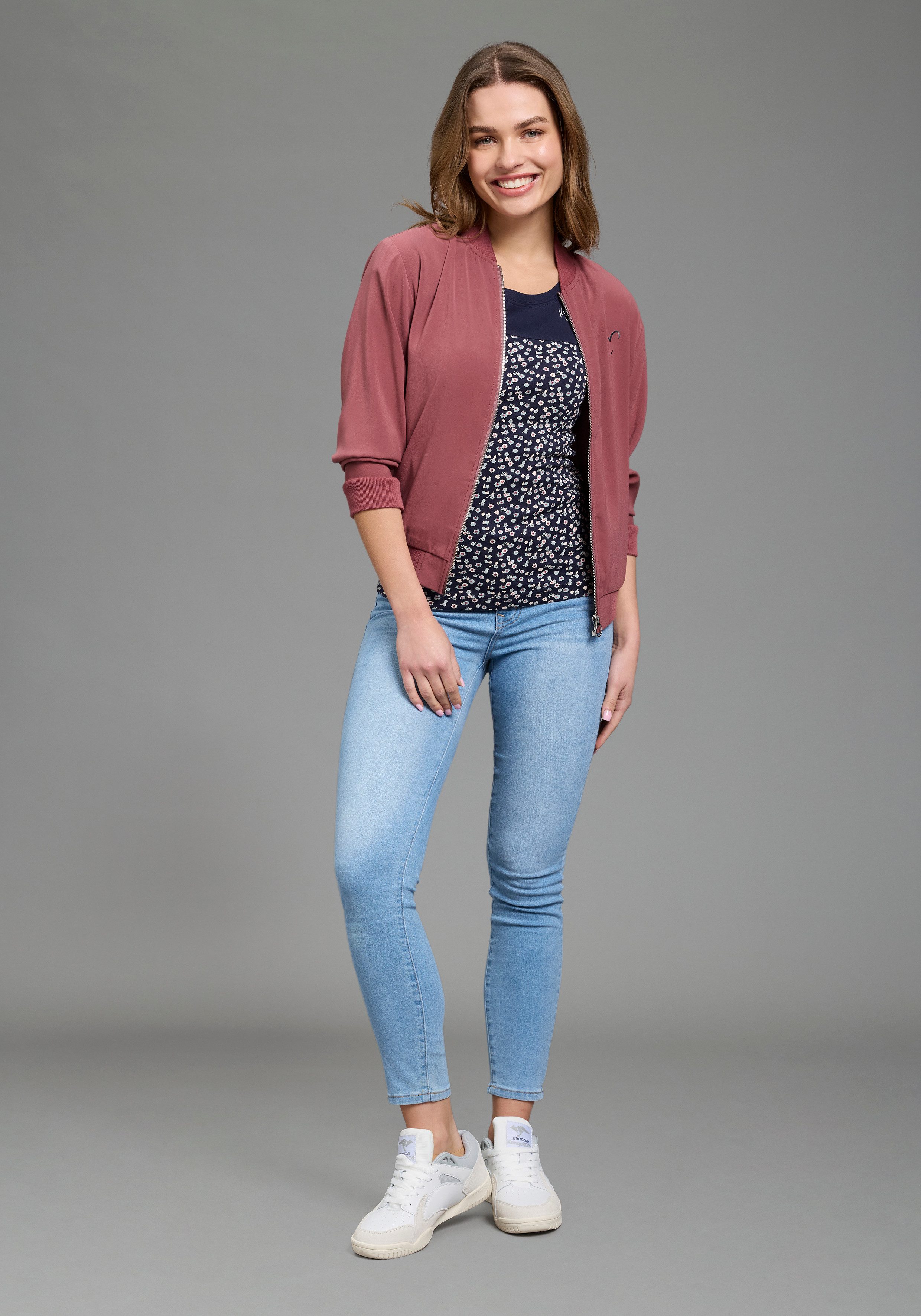 Zum Outfit 9