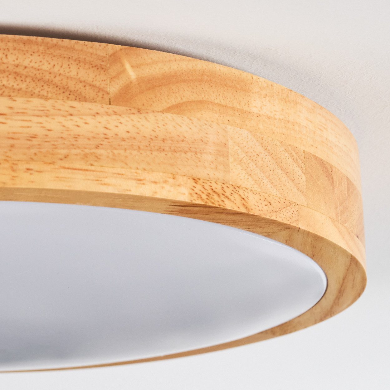 hofstein Deckenleuchte moderne Deckenlampe aus Metall/Bambus/Kunststoff in Weiß/Natur, LED wechselbar, 3000 Kelvin, Leuchte im angesagten Boho-Design (29, 5cm), – Bild 3 von 5