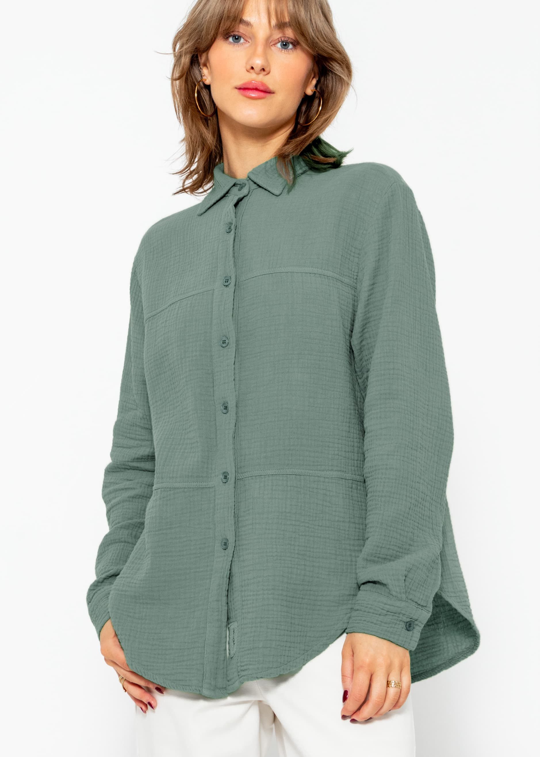SASSYCLASSY Hemdbluse Musselin Bluse mit Ziernähten Baumwoll Bluse mit Patch, Kragen, Manschette und Knopfleiste