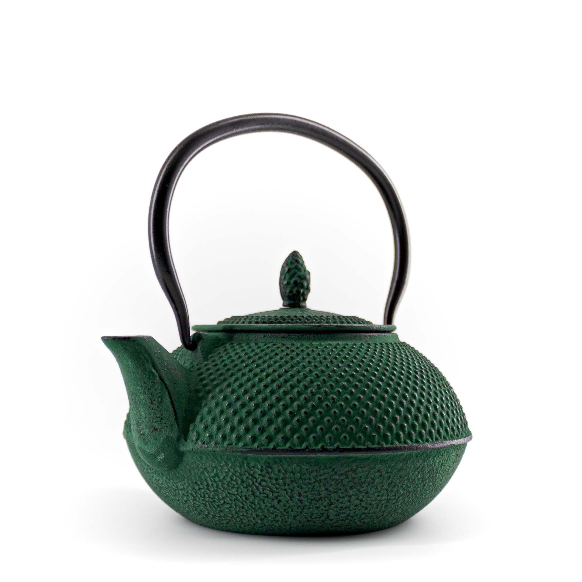 teayumi Teekanne ARARE Tetsubin Gusseisenkanne 1200 ml Grün, 1200 l, (3-teilig), mit herausnehmbaren Edelstahlsieb, mit Henkel