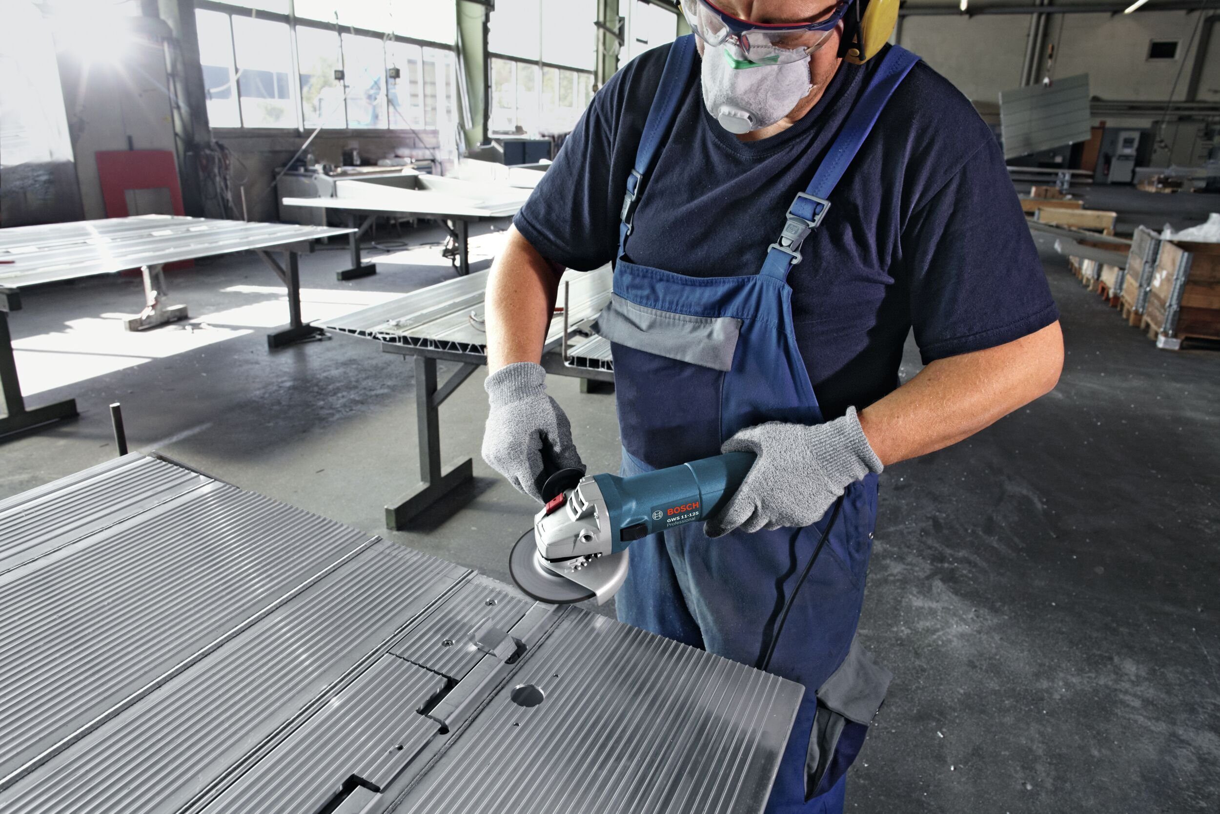 Bosch Professional Winkelschleifer V, 240 + GWS 11-125, Zusatzhandgriff Handwerkerkoffer