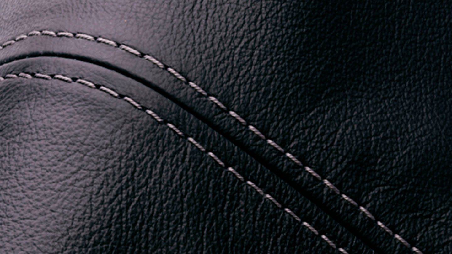 Normaltiefe, 2-Sitzer Kontrastnaht inklusive Z59 schwarz mit mit Armlehnenverstellung, W.SCHILLIG taboo,