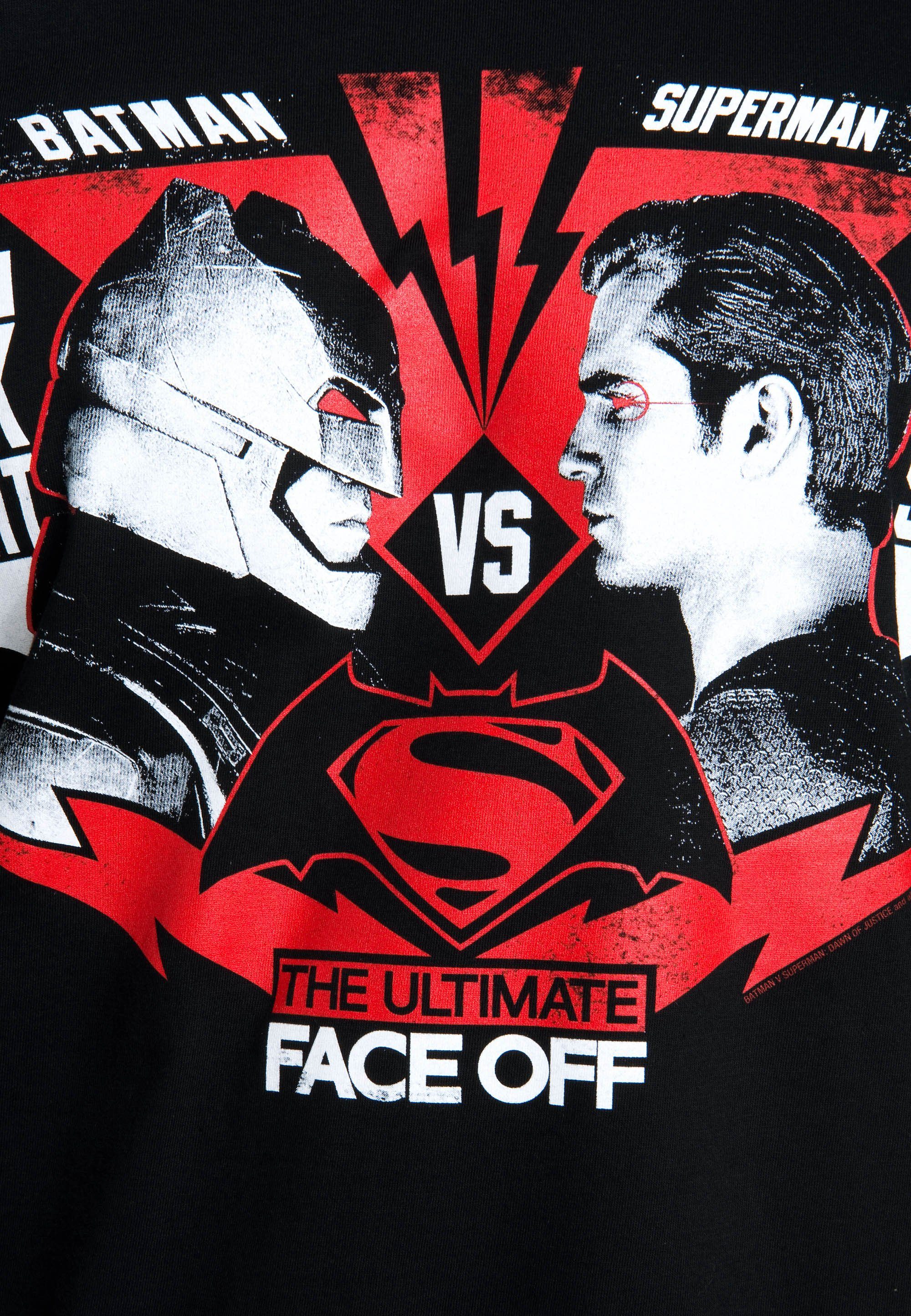 T-Shirt coolem Superman mit Frontdruck Batman LOGOSHIRT vs.