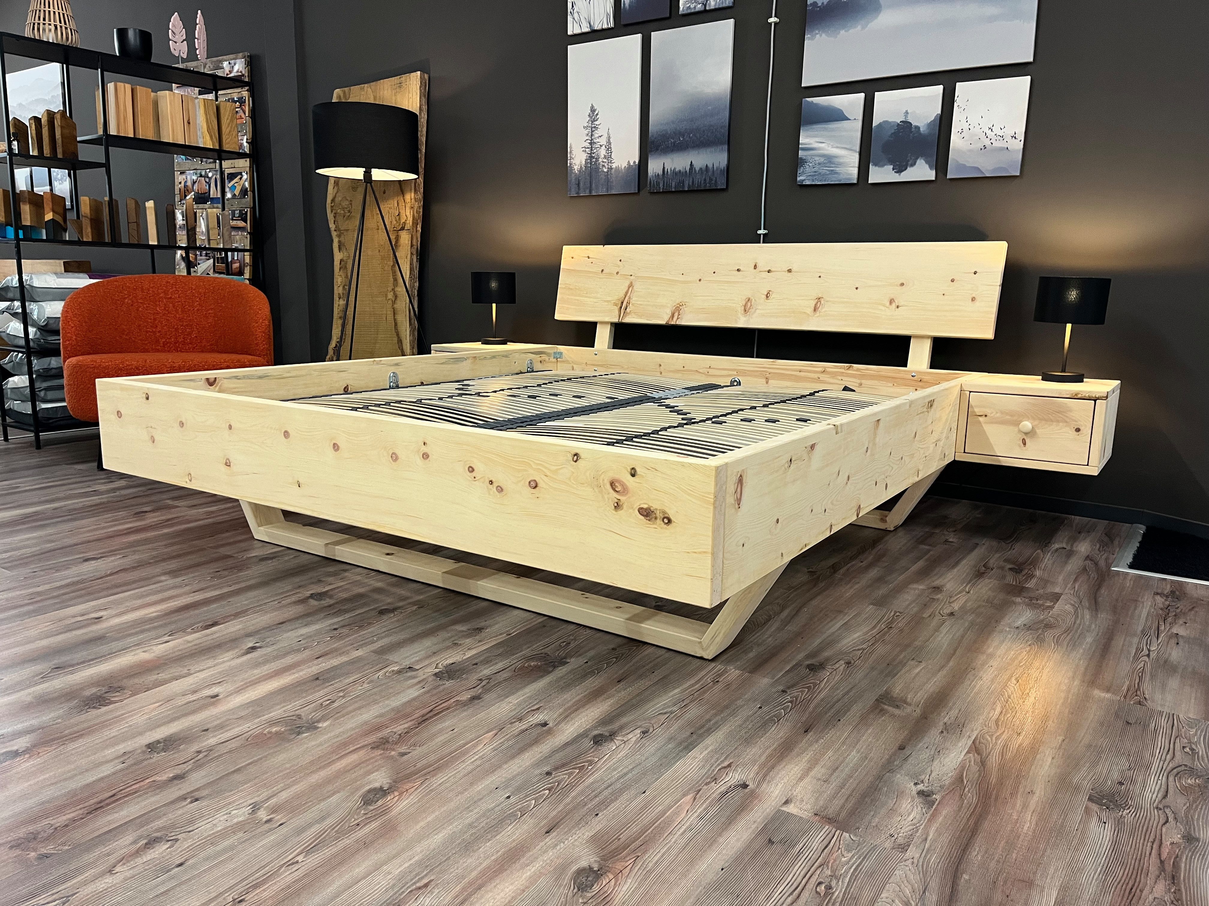 Möbel Specht Massivholzbett Sölden (Zirbe naturbelassen, Zirbenholzbett, bis zu einer Liegefläche von 300x220cm), Kufen aus Zirbenholz