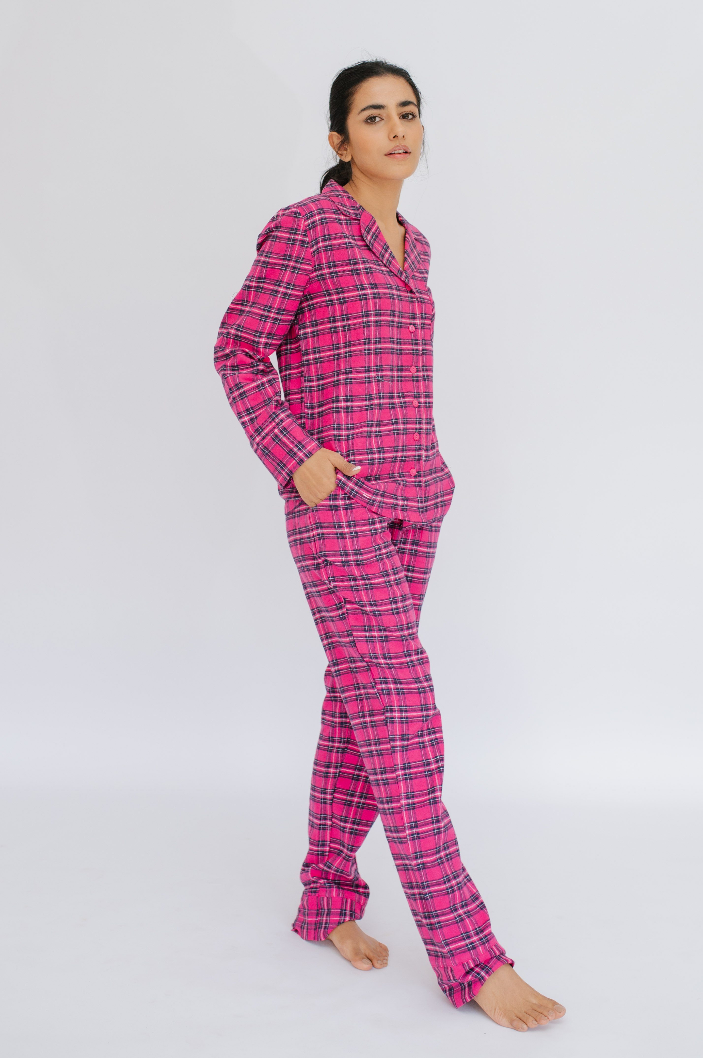 SNOOZE OFF Pyjama Schlafanzug in fuchsia-blauem Karomuster (2 tlg., 1 Stück)  mit Kontrastpaspel-Details