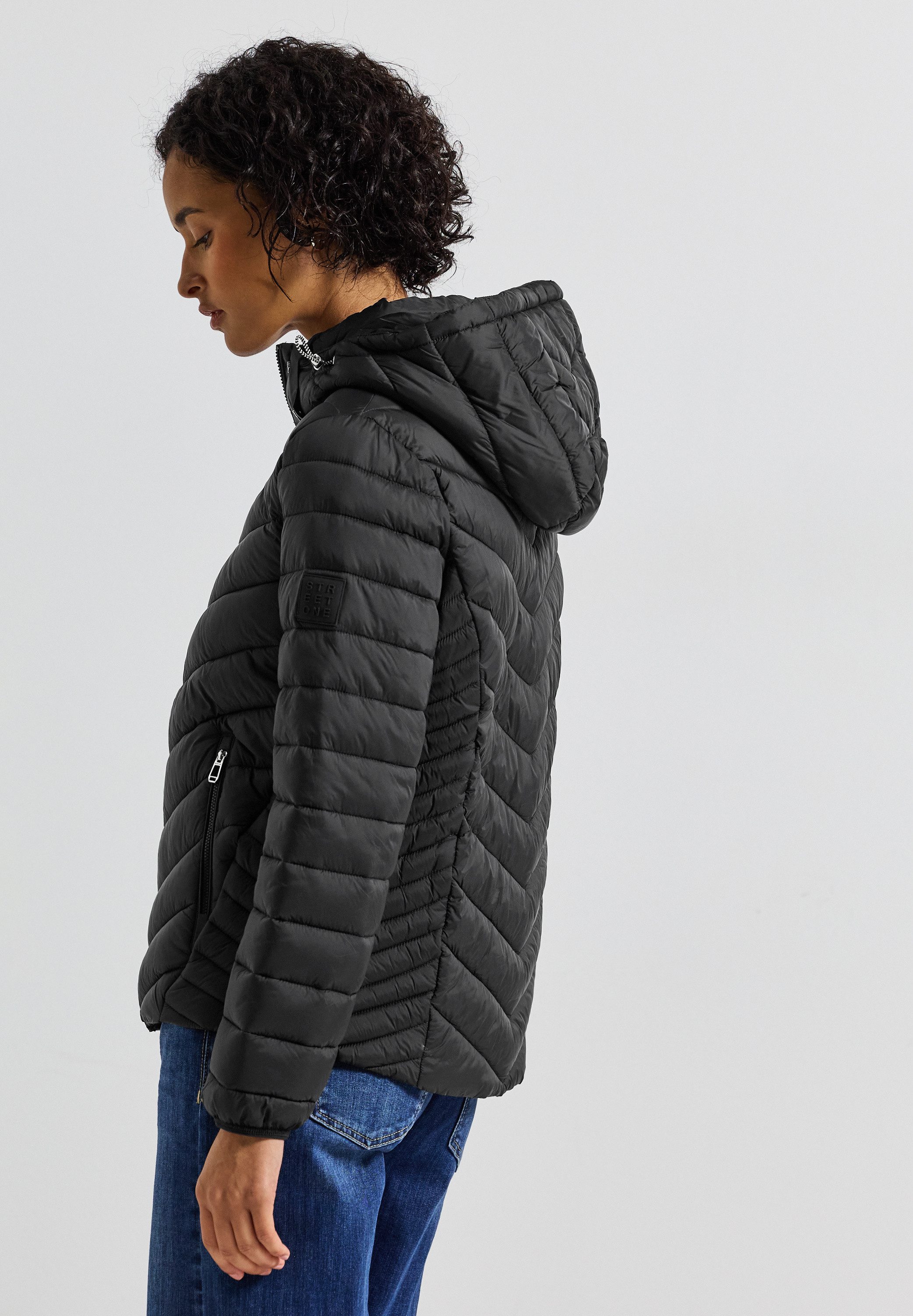STREET ONE Steppjacke mit Kapuze mit Gummizug