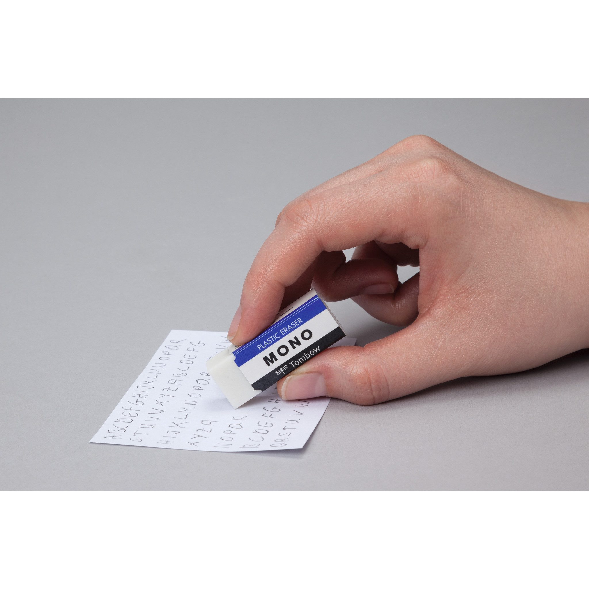 TOMBOW Radiergummi MONO plastic eraser, der Klassiker seit 1969 in der Größe XS, beste Radierergebnisse