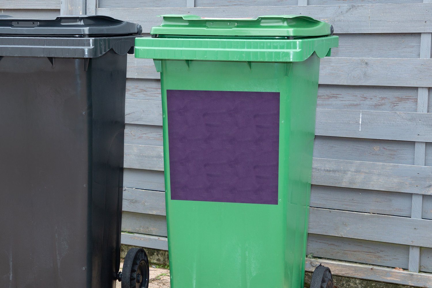Mülltonne, Container, Lila Leder Tiere Mülleimer-aufkleber, Sticker, Abfalbehälter - Wandsticker MuchoWow - (1 St),
