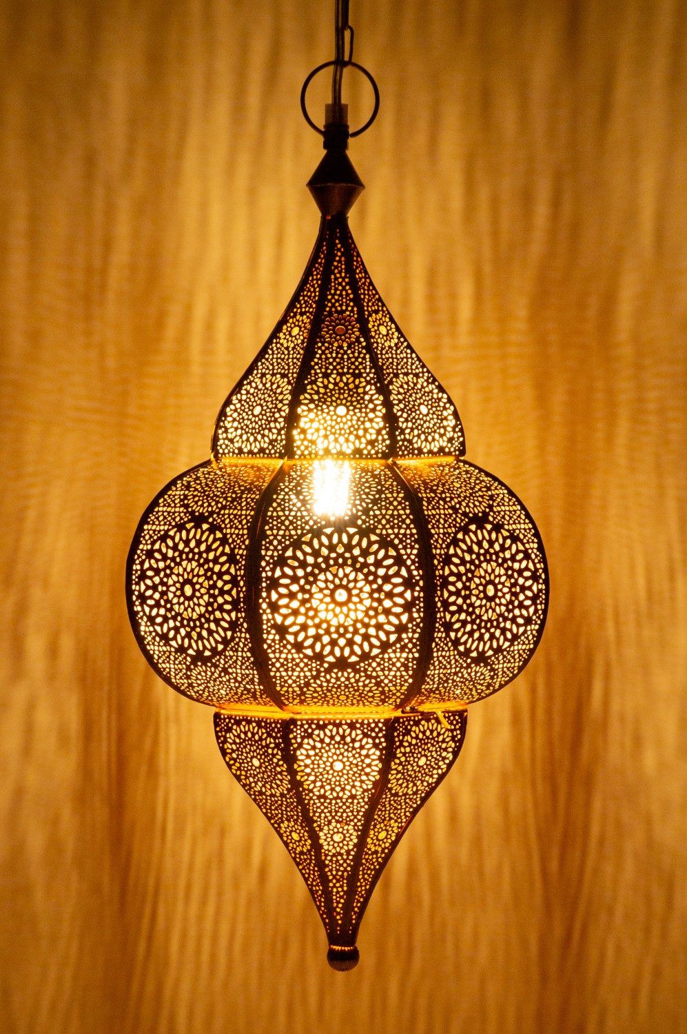 Marrakesch Orient & Mediterran Interior Pendelleuchte Pendelleuchte Lunar Lampe aus Metall im modernen Design, in Gold 40 cm, Handarbeit – Bild 4 von 5