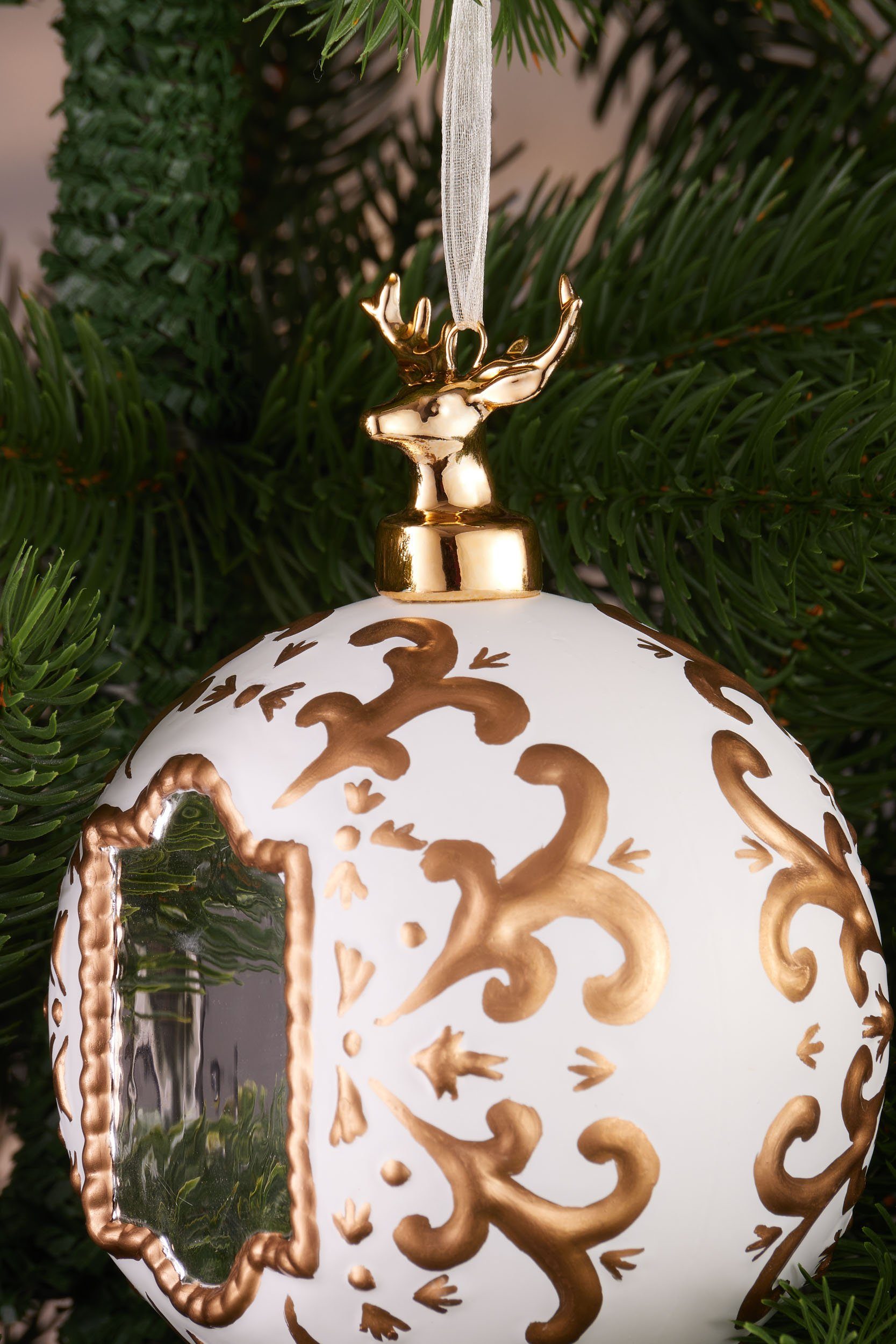 Baumkugel mit Glas Weihnachtskugel Gold Handarbeit und St), BRUBAKER Premium 10 (1 Christbaumkugel Spiegel Deer Royal - Figur Weihnachtsbaumkugel mit cm Hirsch - Weiß Muster -