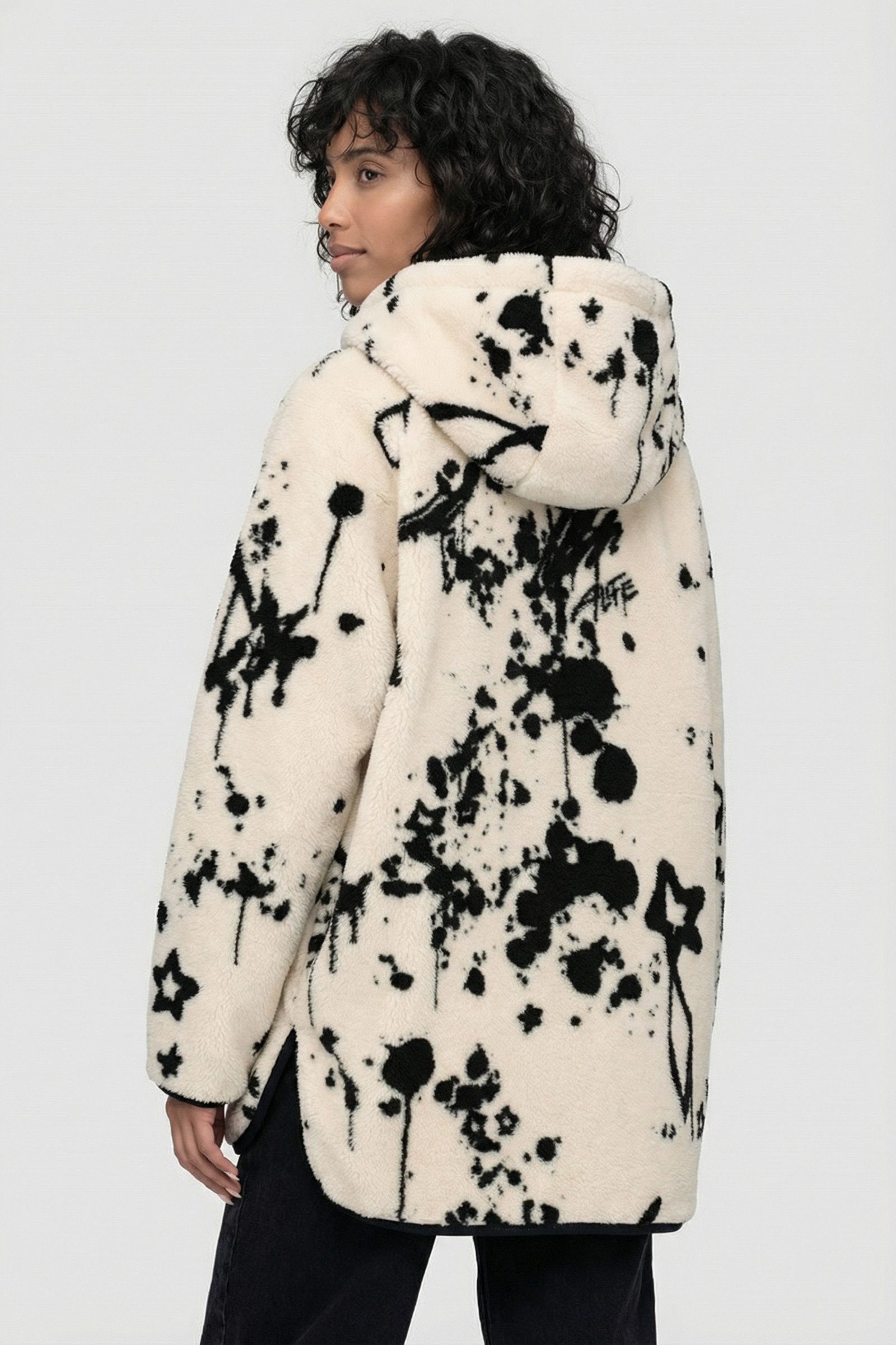 Alife & Kickin Sweatjacke Damen JacquelineAK T Übergangsjacke, Jacke leichte Kuschel-Jacke mit Stehkragen und Rei§verschluss