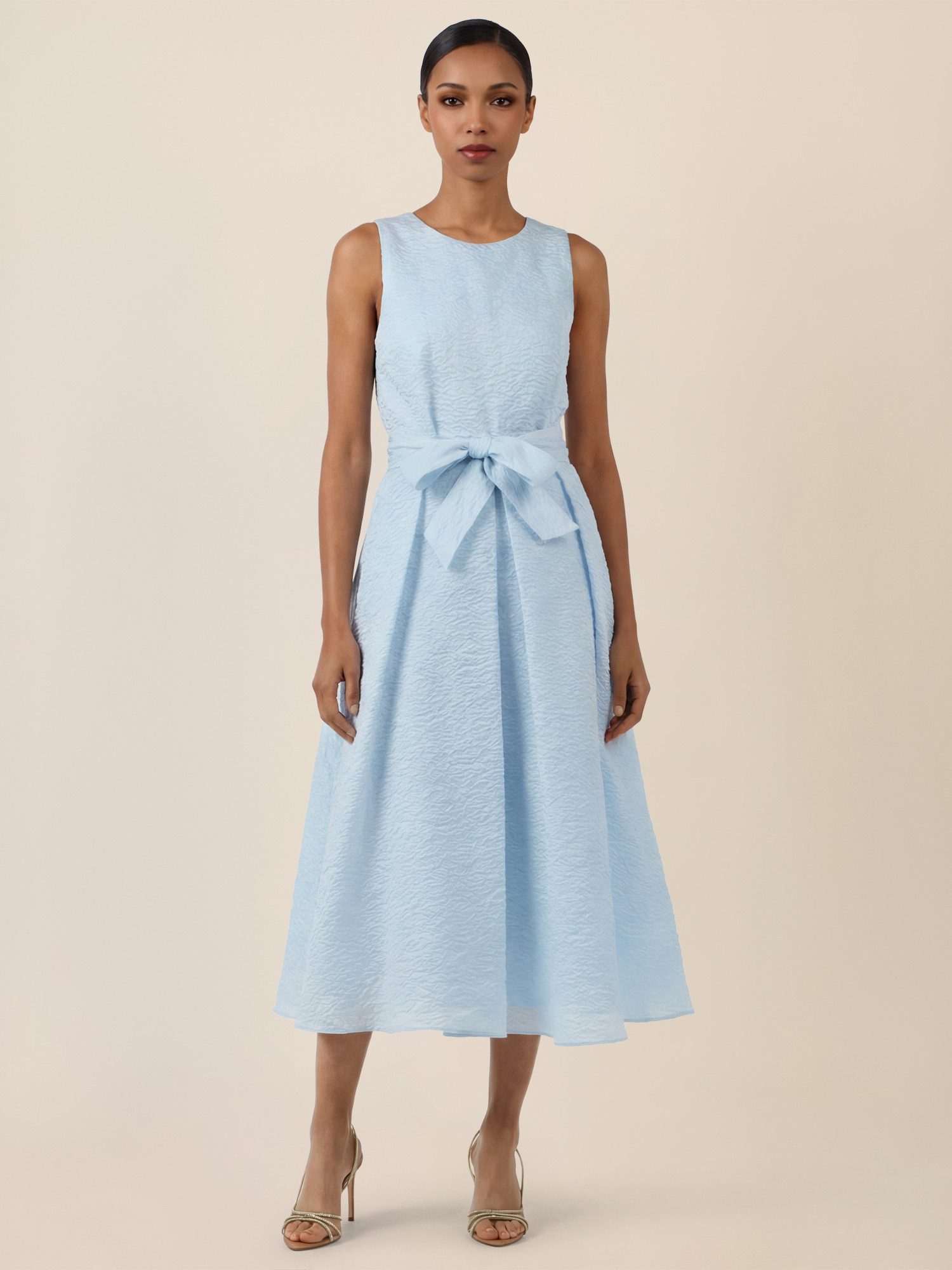 Apart Midikleid mit Taillenschleife und Struktur