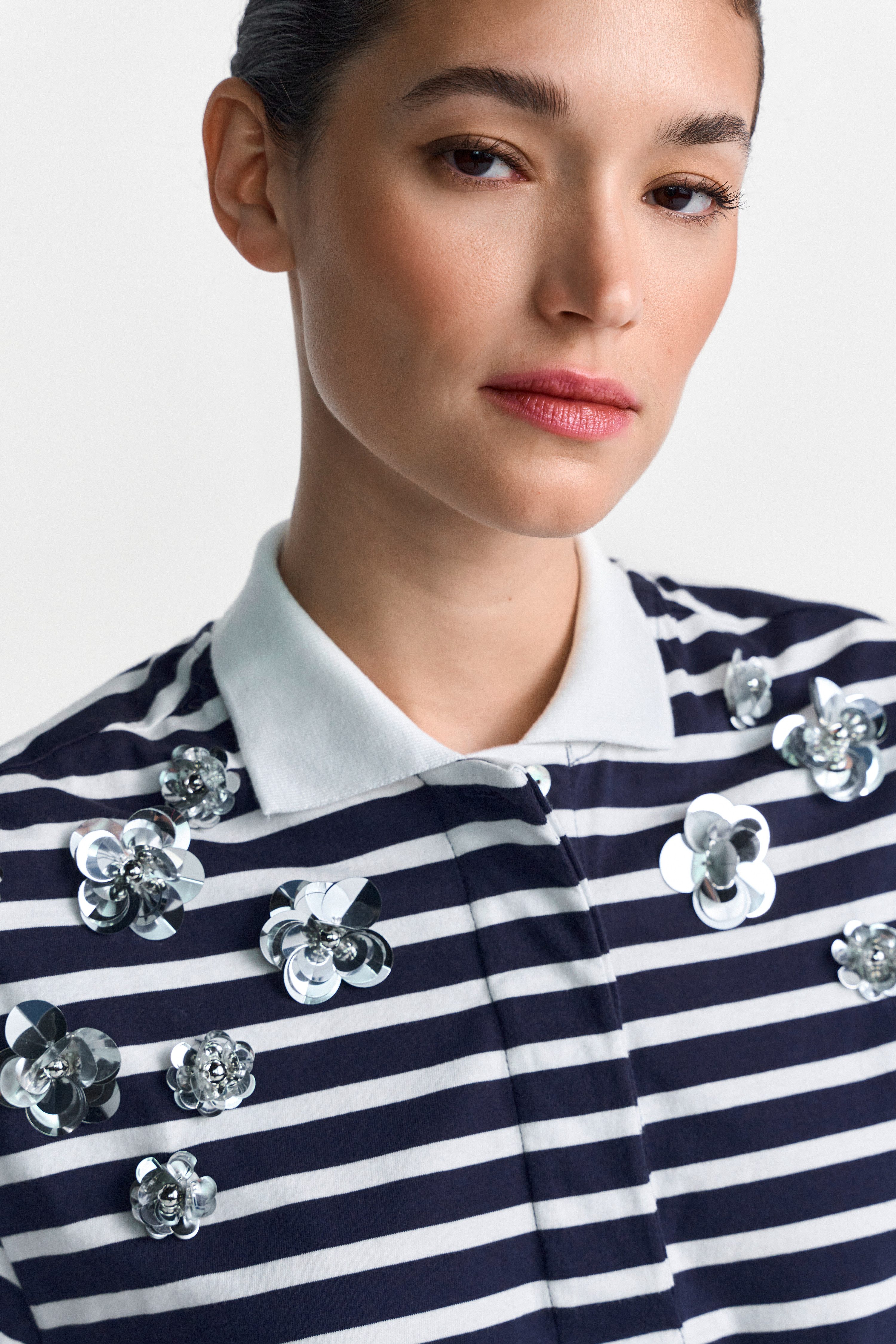 RICHROYAL Poloshirt mit Blume-Applikationen, Gerade Form günstig online kaufen