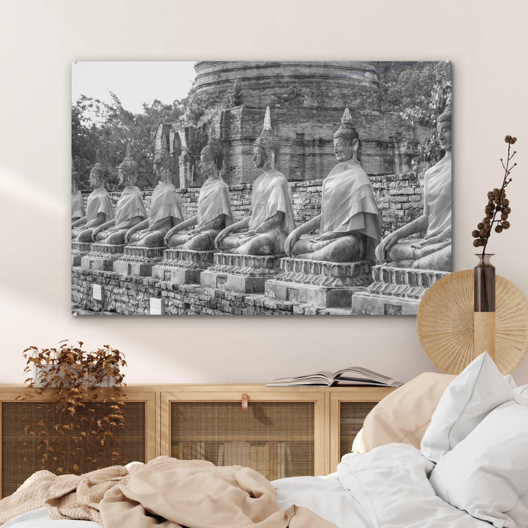 MuchoWow Acrylglasbild Buddhas im Weiß, in Schlafzimmer und Wat Wohnzimmer Acrylglasbilder (1 St), - Thailand Chaiwatthanaram-Tempel & Schwarz