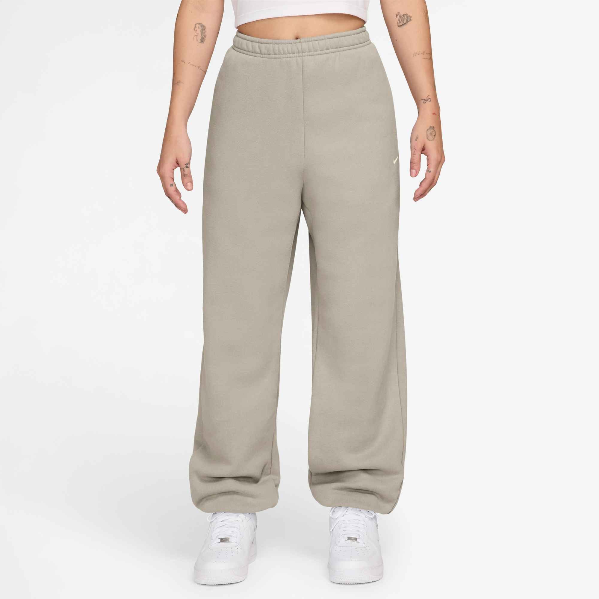 Nike Sportswear Sporthose W NK STDO FLC MW HR OS CFF PNT mit elastischem Bund, aus Baumwolle und Polyester, Basic Passform