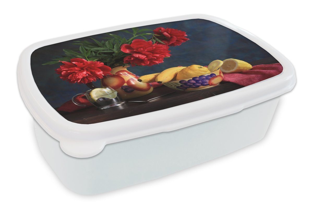 MuchoWow Lunchbox Ein Stillleben mit roten Pfingstrosen, Kunststoff, (2-tlg), Brotbox für Kinder und Erwachsene, Brotdose, für Jungs und Mädchen weiß