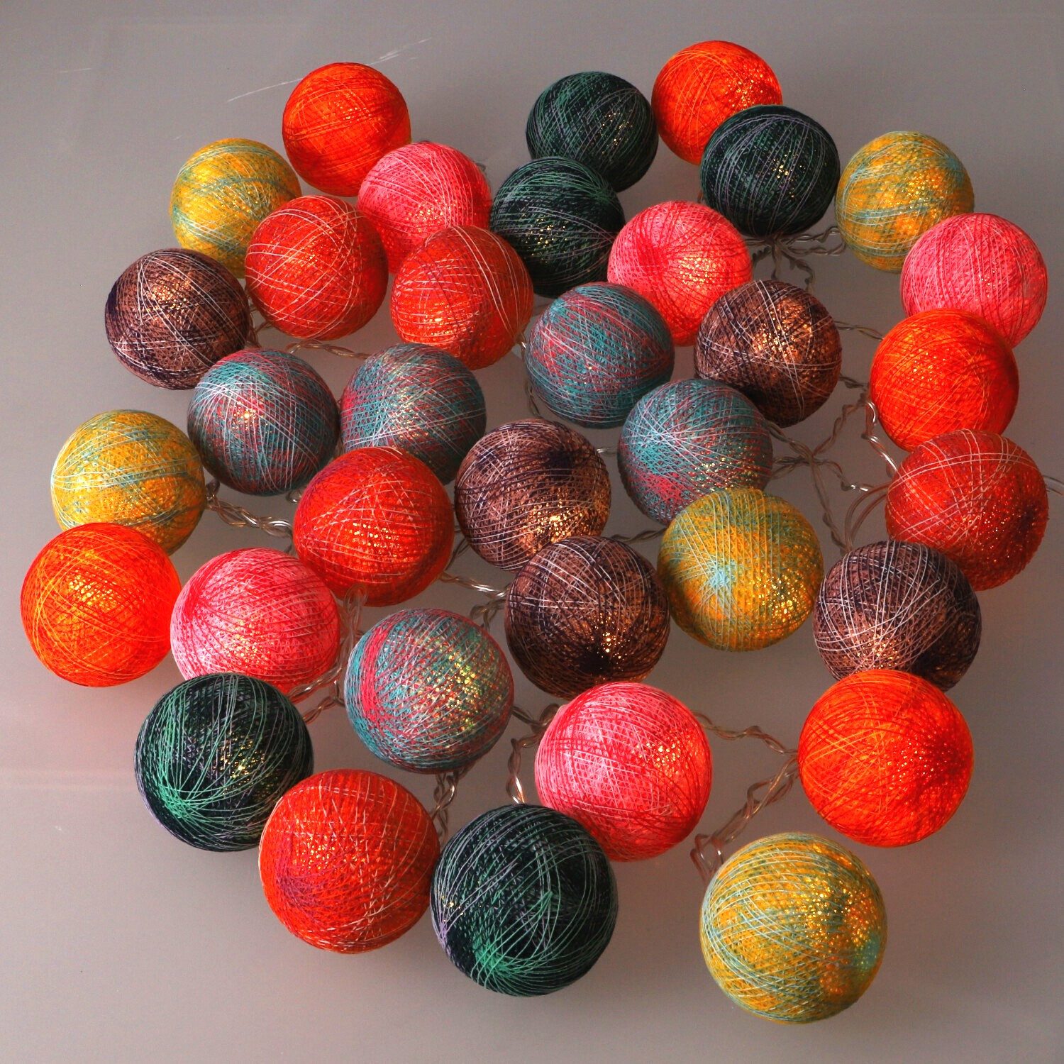 Guru-Shop LED-Lichterkette Stoff Ball Lichterkette, 35 LED Kugel Lampion.. günstig online kaufen