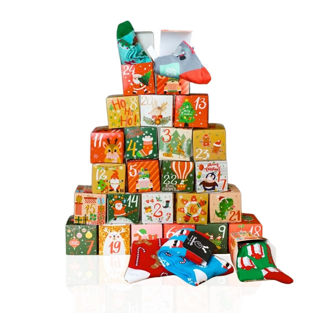 TwoSocks Adventskalender Adventskalender mit 24x lustigen Socken Damen, Herren, Einheitsgröße