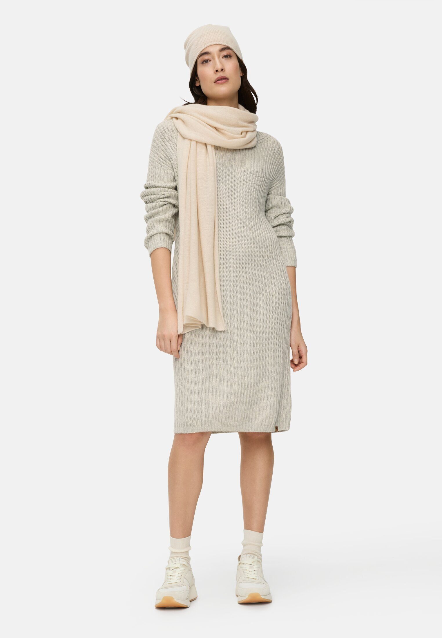 camel active Strickkleid mit Rundhalsausschnitt Langarm