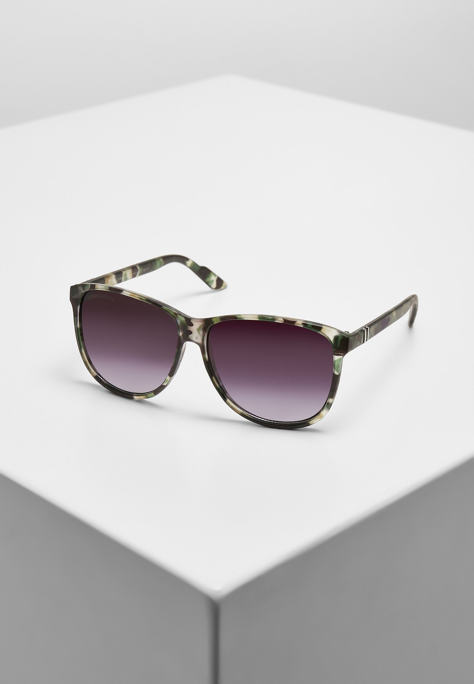 URBAN CLASSICS Sonnenbrille Accessoires Sunglasses Chirwa camo UC