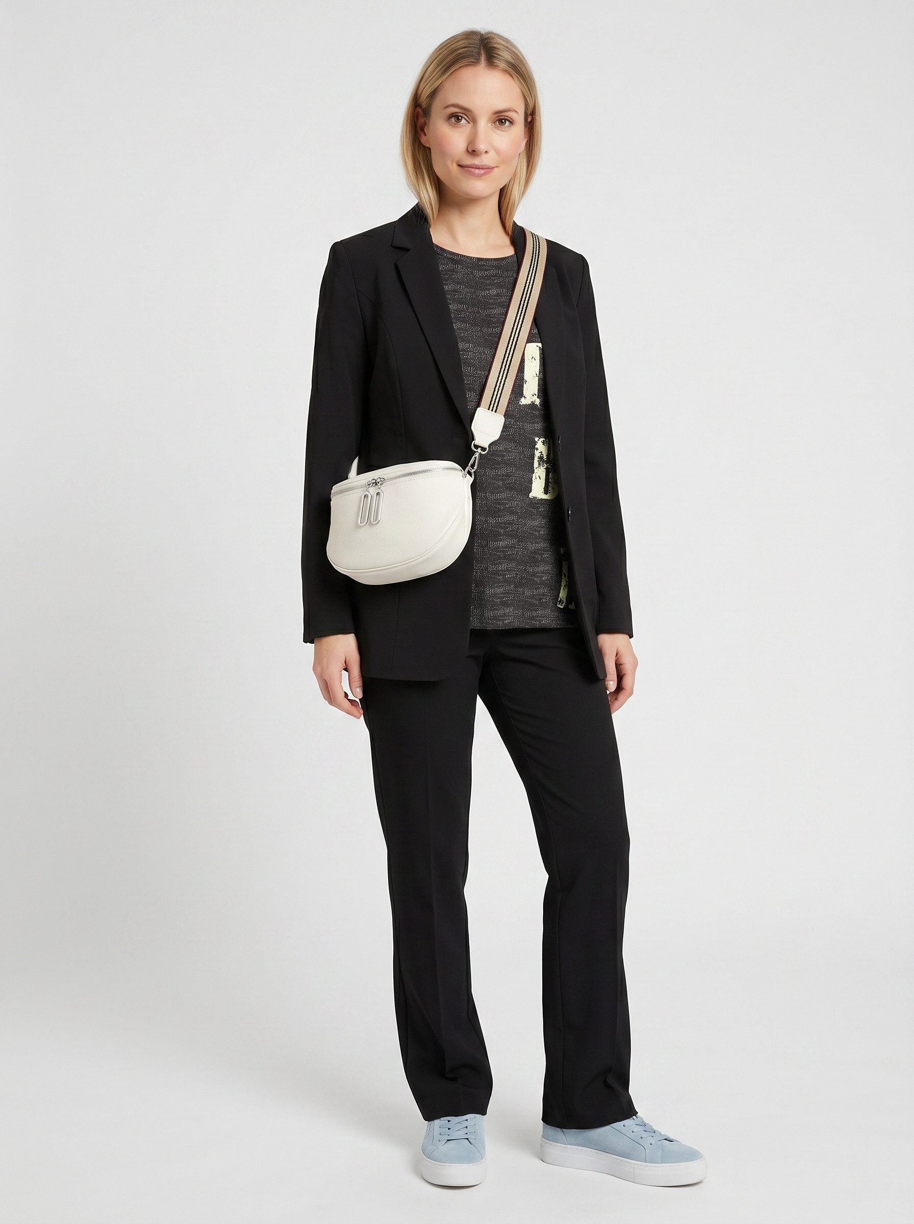 Zum Outfit 3