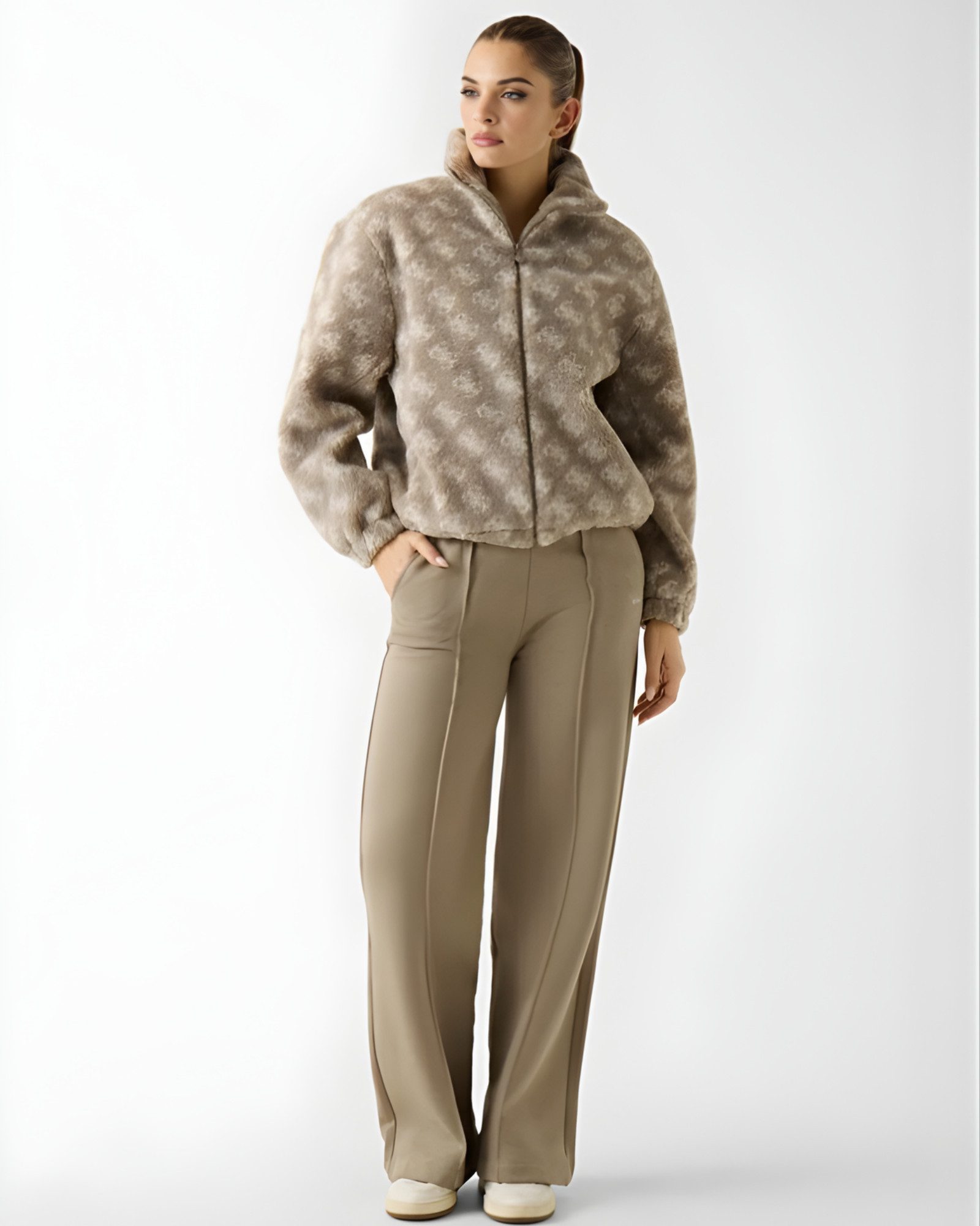 Guess Fellimitatjacke LOUISE SHERPA - Felljacke Damen - Teddyjacke - warme Sherpa Jacke