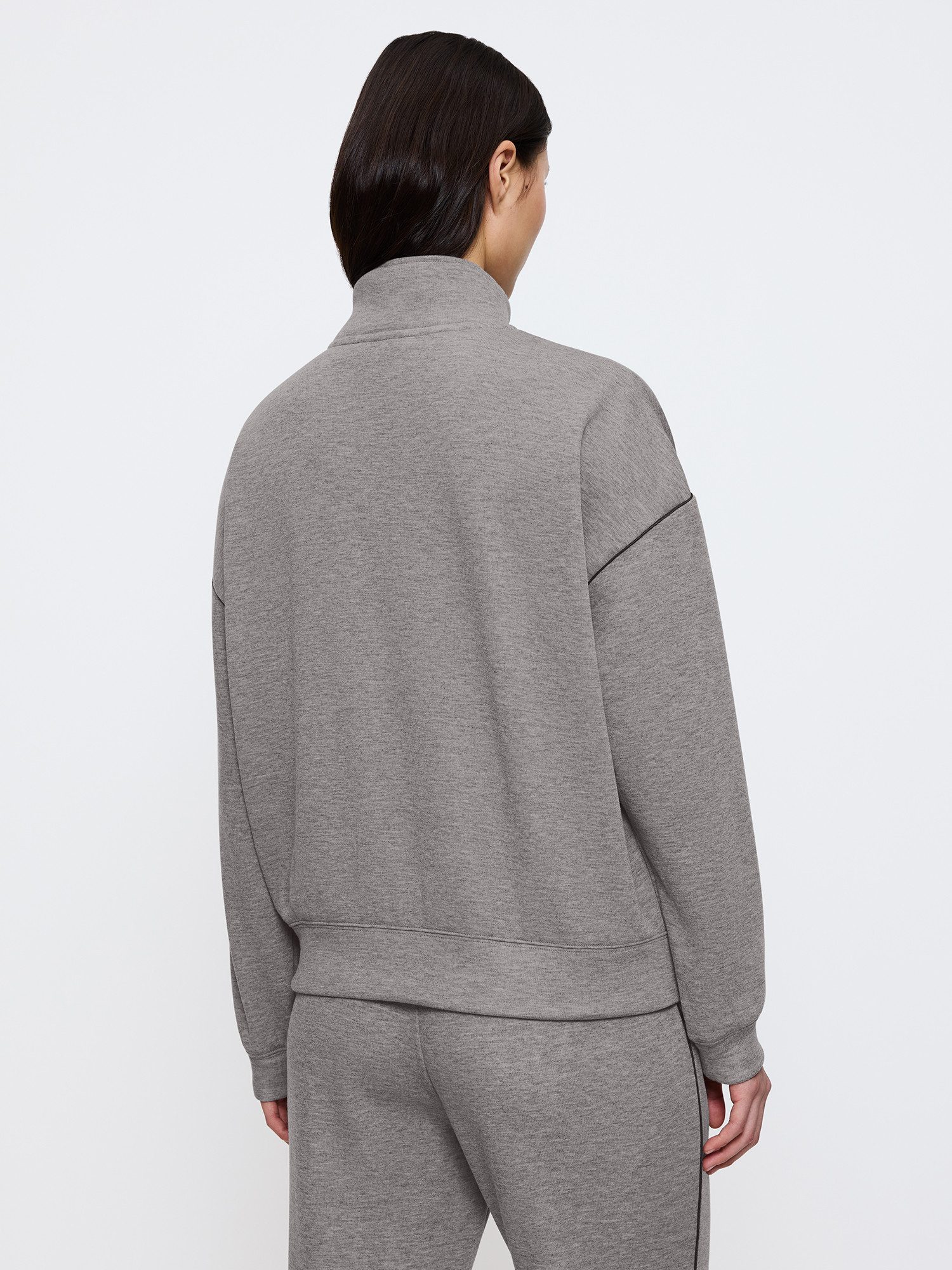 Triumph Sweatshirt MyWear Lounge Sweater weiches Innenmaterial - Stehkragen - Reißverschluss