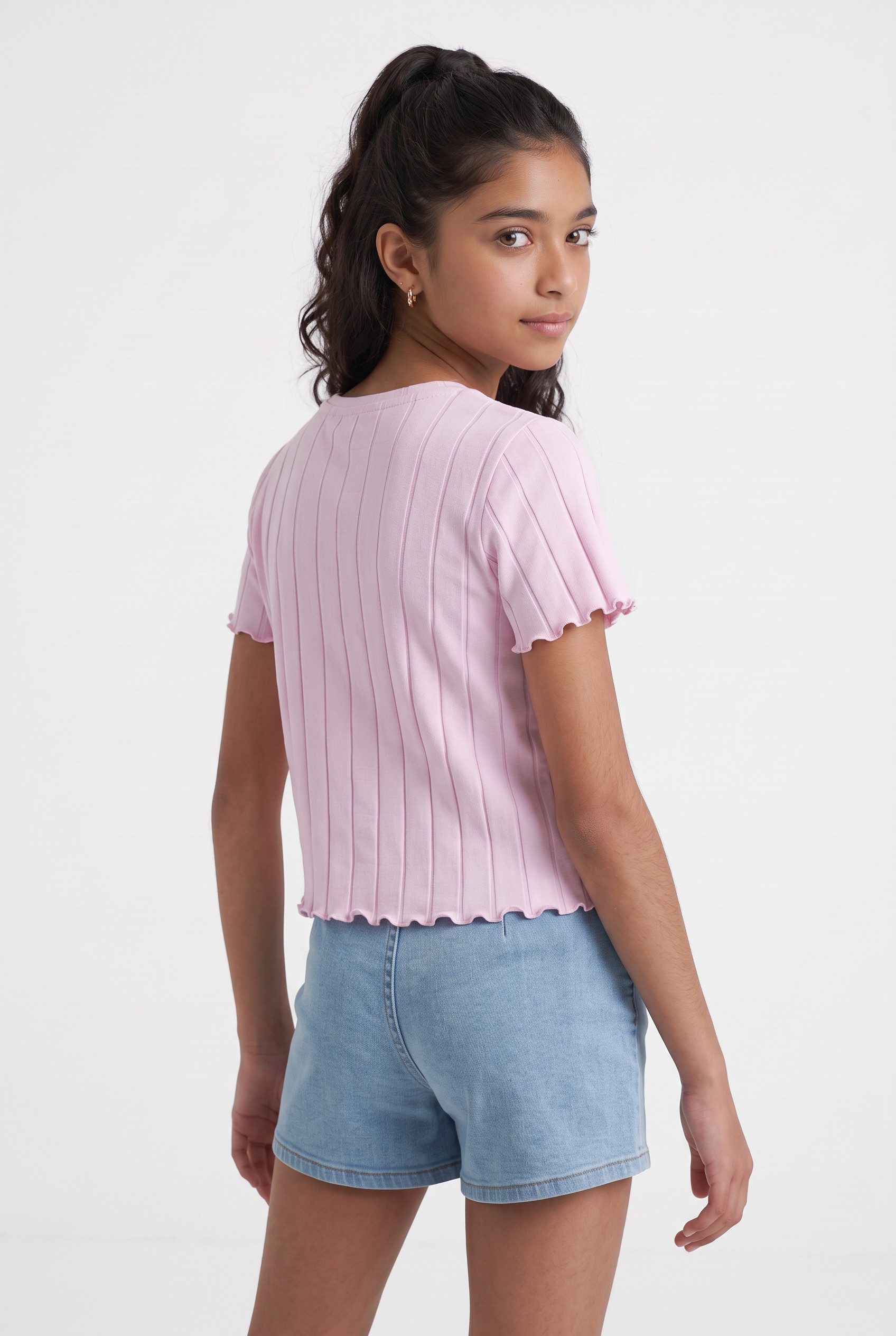Name It Kurzarmshirt NKFNORALINA SS CROP TOP NOOS Baumwollmischung mit Stretch, gewellte Abschlüsse – Bild 3 von 5