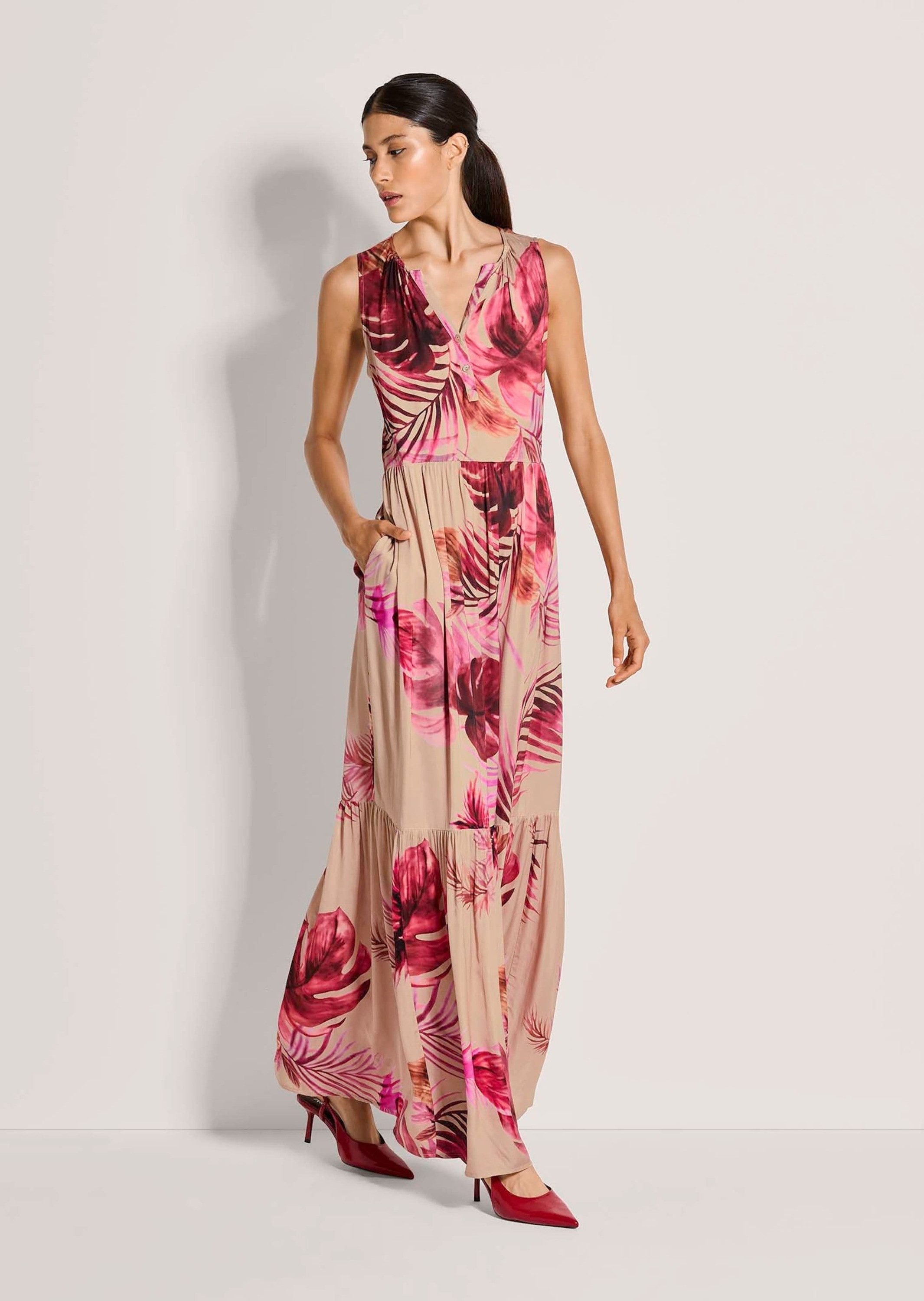 MADELEINE Maxikleid Maxikleid mit floralem Print Ärmelloses Viskosekleid mi günstig online kaufen