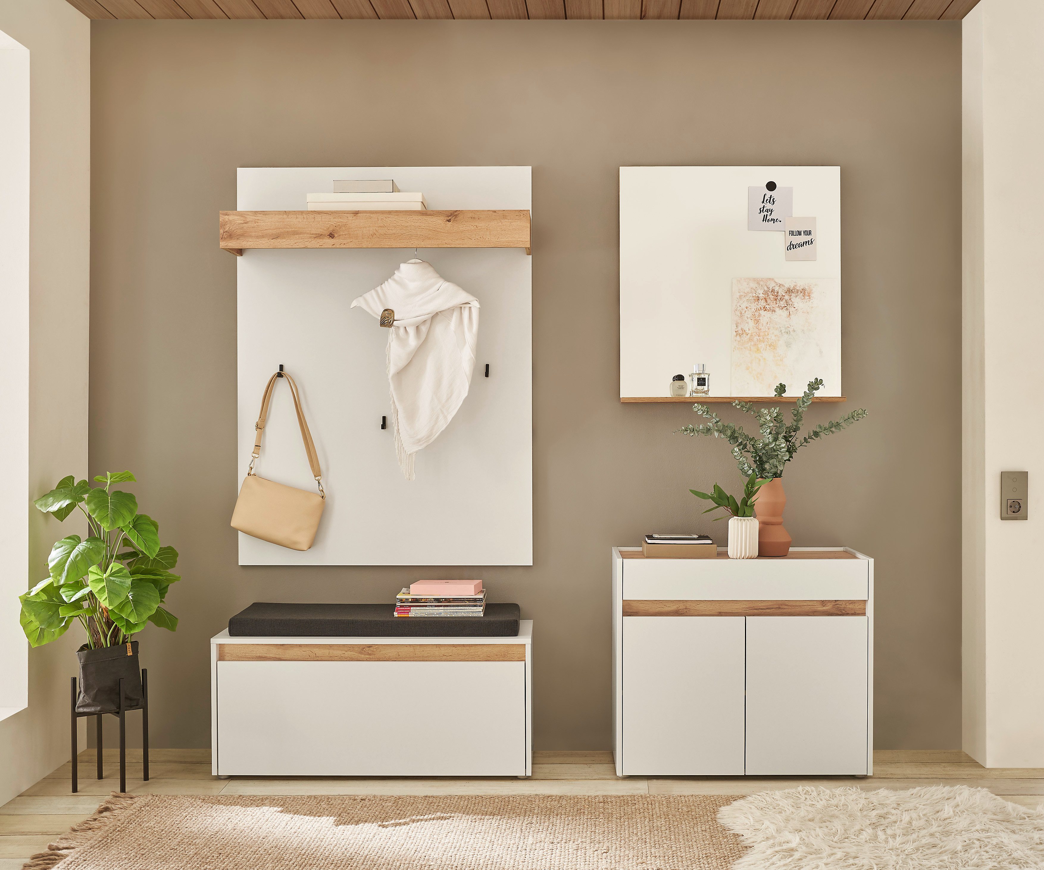 Home affaire Garderoben-Set GIRON/CiTY, moderne Garderobe, Komplettset mit viel Stauraum, (Komplett-Set, 4-St), enthält Kommode, Spiegel, Paneel & Schuhbank +Sitzkissen, 190 cm breit