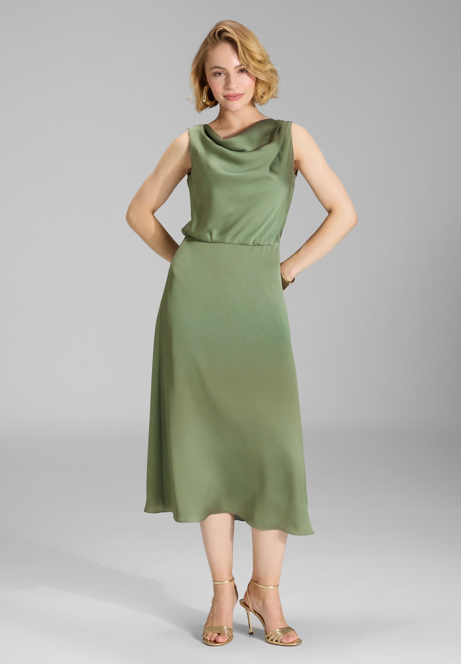SWING Cocktailkleid Taillierter Schnitt mit fließendem Rockteil