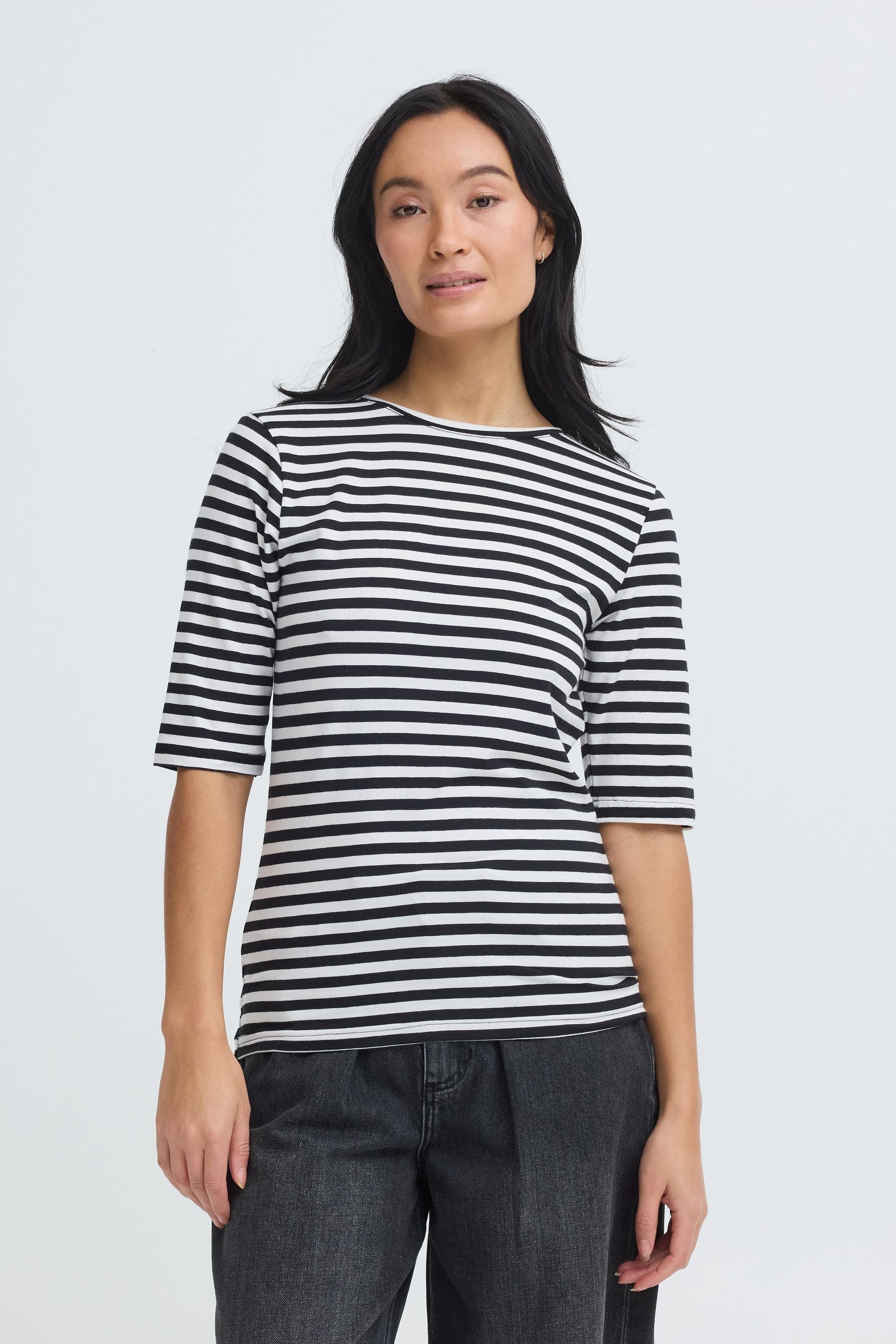 OXMO Rundhalsshirt OXNPubby Basic T-Shirt