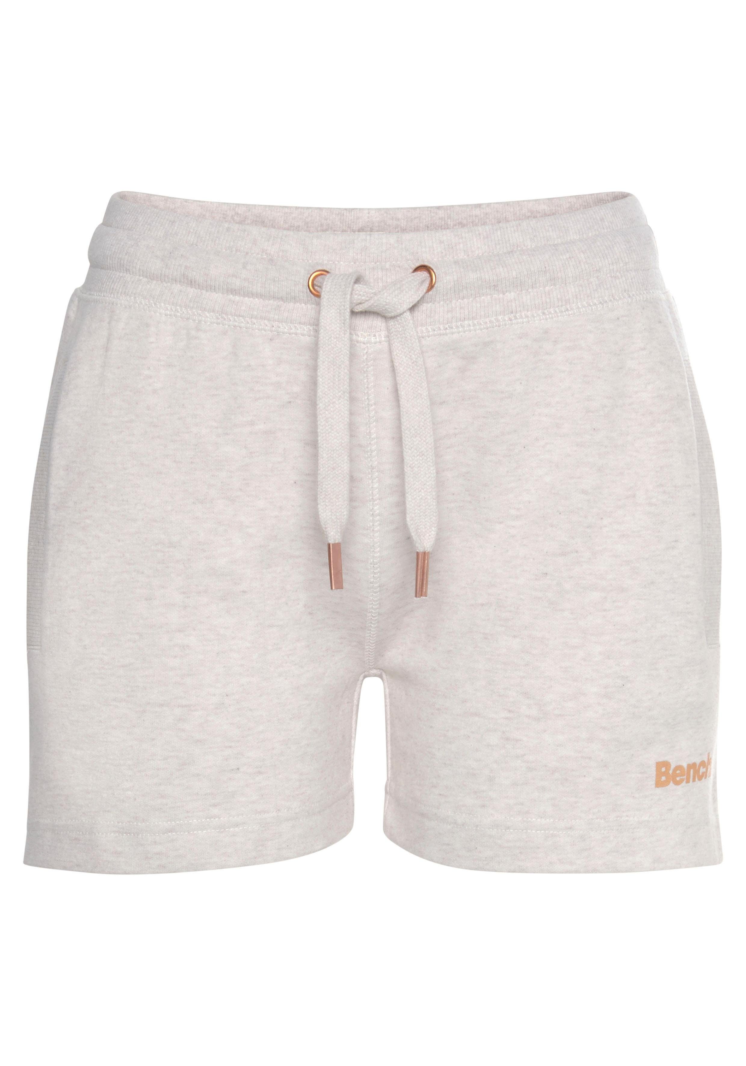 BENCH. LOUNGEWEAR Relaxshorts -Kurze Sweathose mit kurzen Seitenschlitzen und seitliche Taschen, Loungeanzug mehr