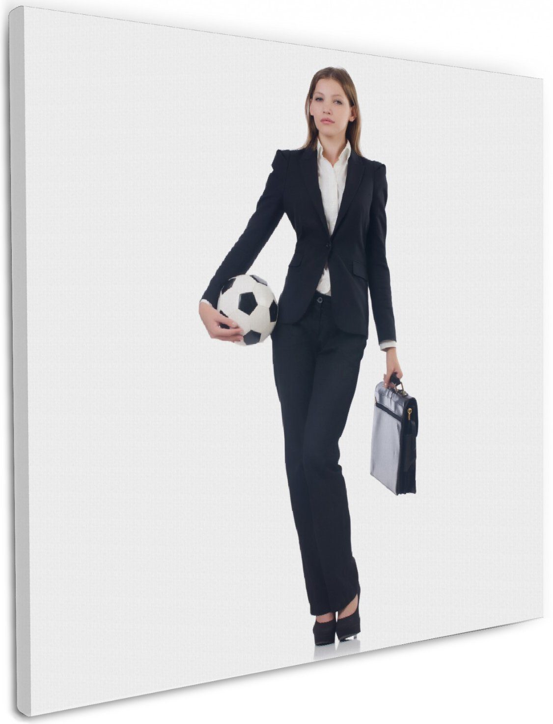 Wallario Leinwandbild, Fußball Business - Geschäftsfrau mit Ball und Aktentasche, in verschiedenen Ausführungen