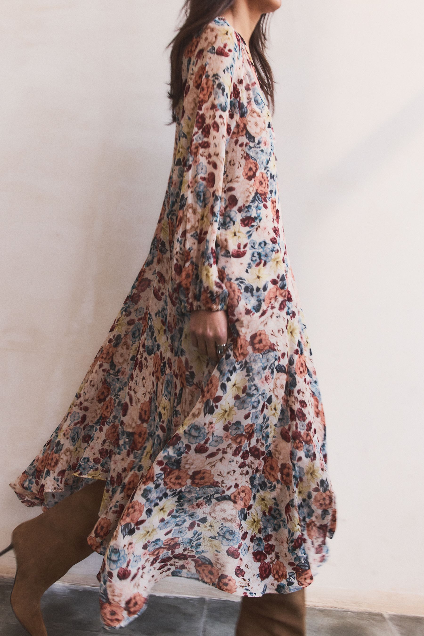Bhoem Maxikleid BHOEM Fließendes Maxikleid mit Blumenprint (1-tlg) günstig online kaufen