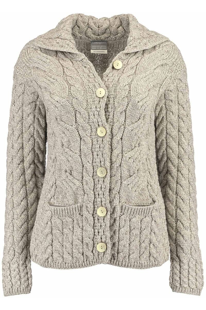 Carraig Donn Strickjacke im typischen Irland Aran Strick