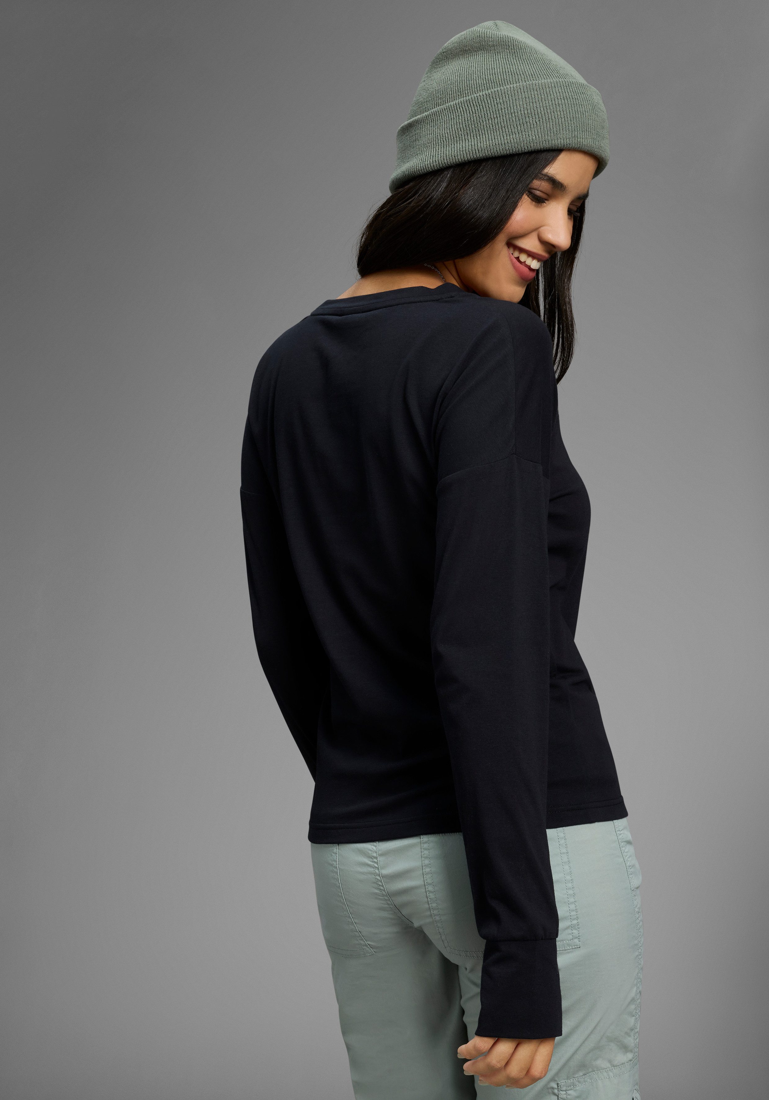 KangaROOS Langarmshirt mit schimmerndem Druck günstig online kaufen