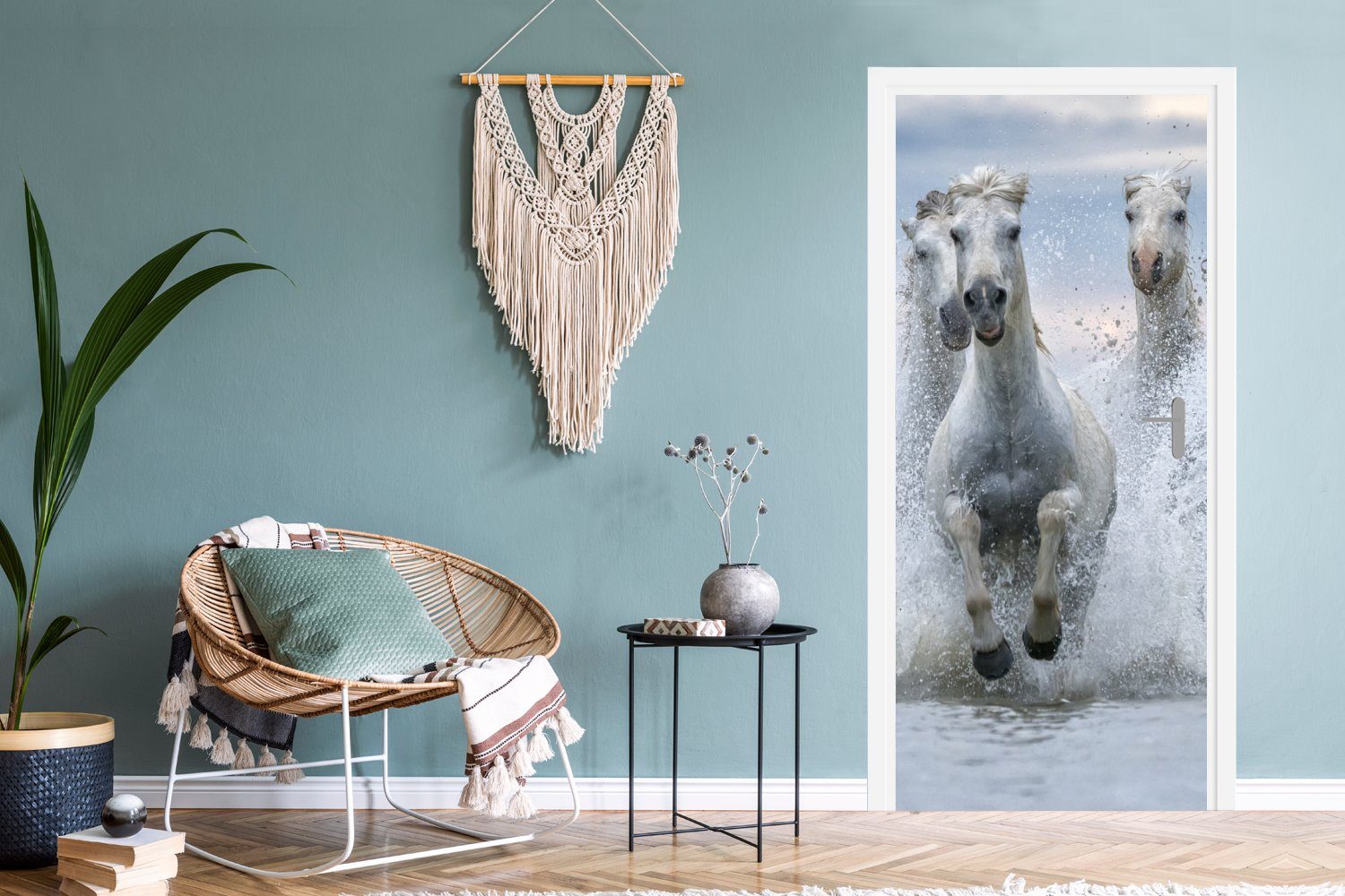 MuchoWow Türtapete Eine Wasser Pferde Camargue, 75x205 Matt, weißer bedruckt, (1 das Herde der St), in cm galoppiert durch Fototapete Türaufkleber, Tür, für