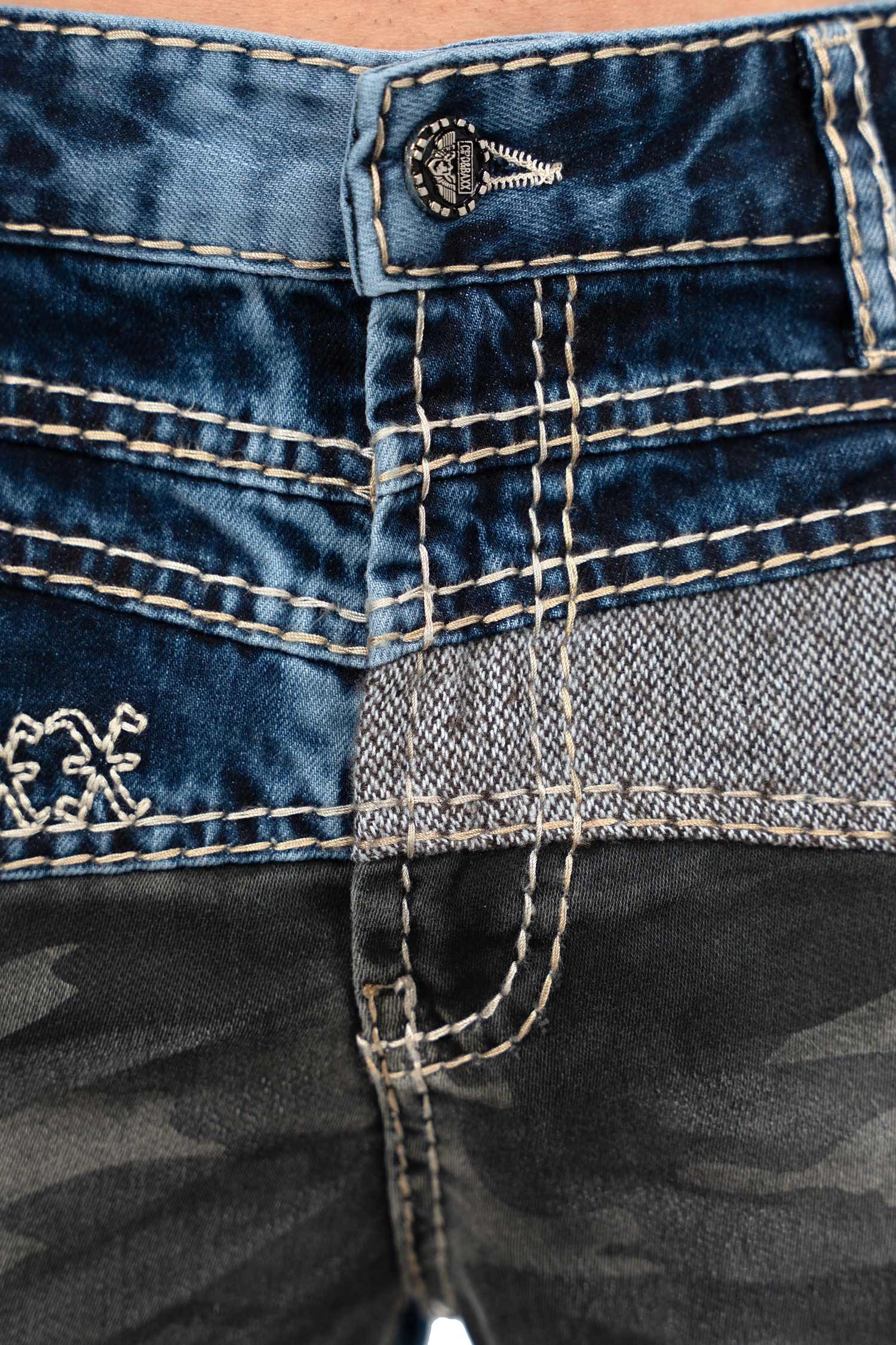 Cipo & Baxx Regular-fit-Jeans Herren Regular Fit Hose Stonewashed BA-CD894 (1-tlg) Hochwertige Bestickung
