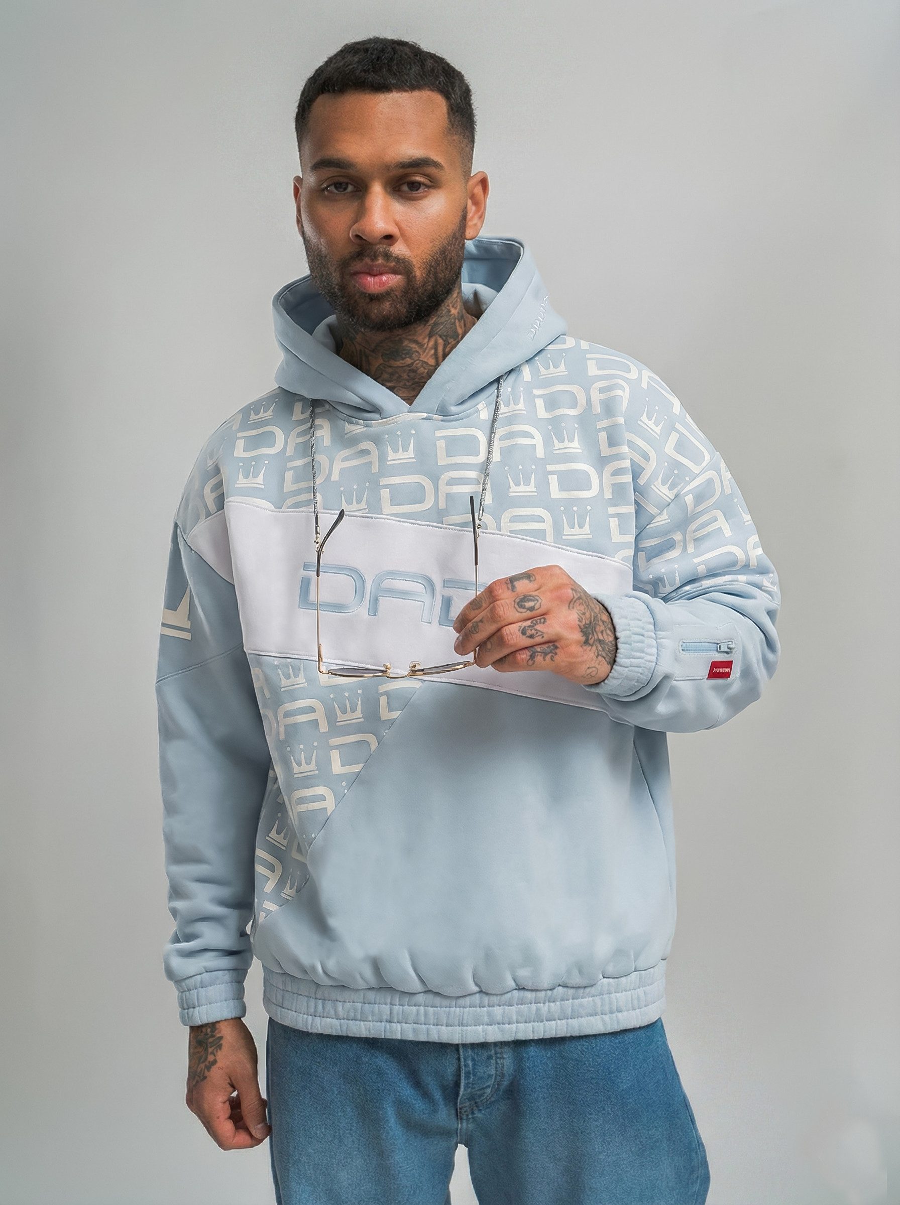 DADA Supreme Hoodie Oversize Schnitt mit Allover Logo und Kapuze Gaga Logo günstig online kaufen