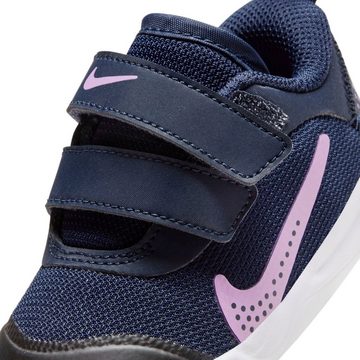 Nike Omni Multi-Court (TD) Hallenschuh mit Klettverschlüssen