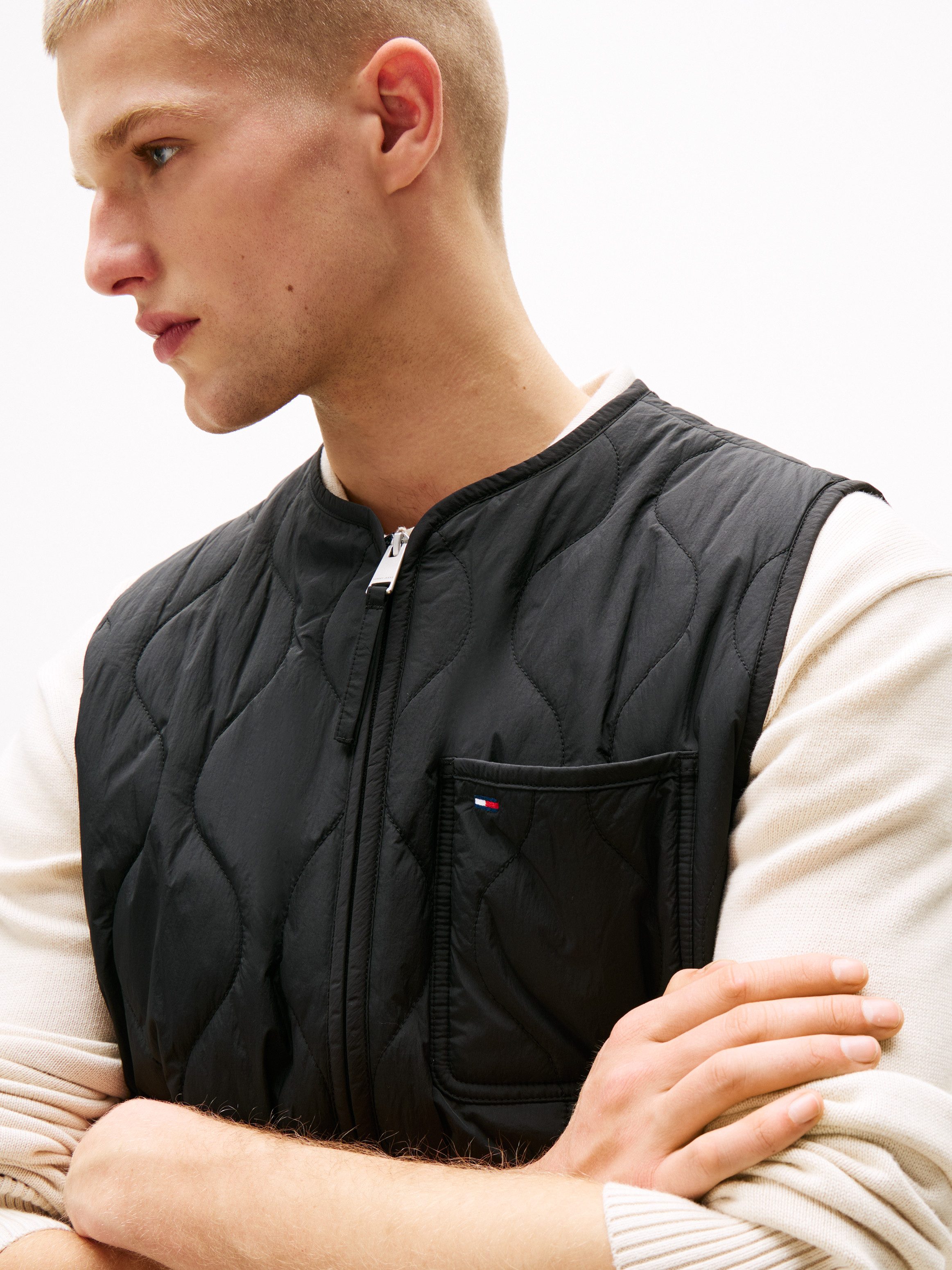 Tommy Jeans Steppweste TJM QUILTED VEST EXT Mit Rundhalsausschnitt günstig online kaufen